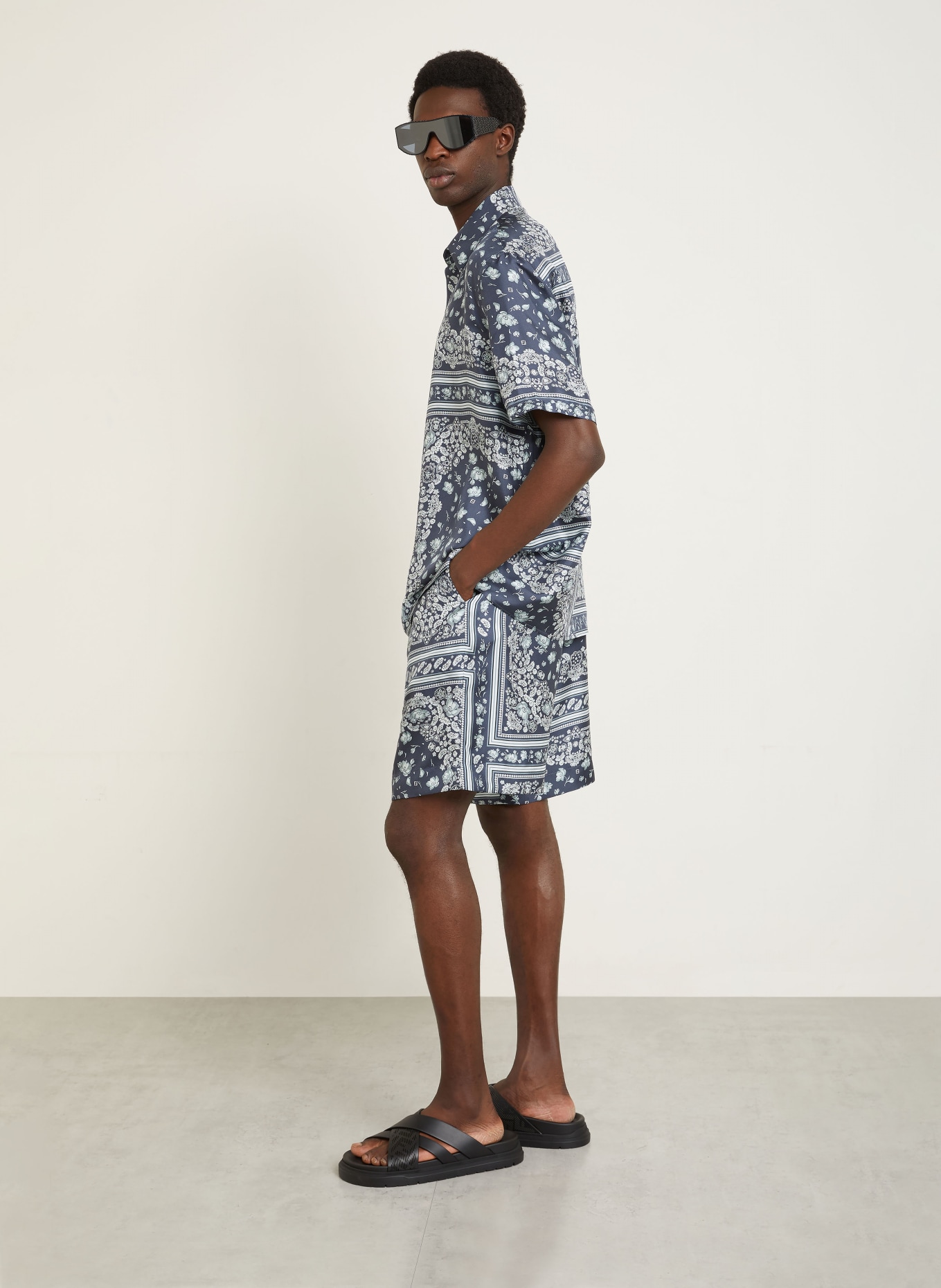 FENDI silk shorts: BLUE / WHITE