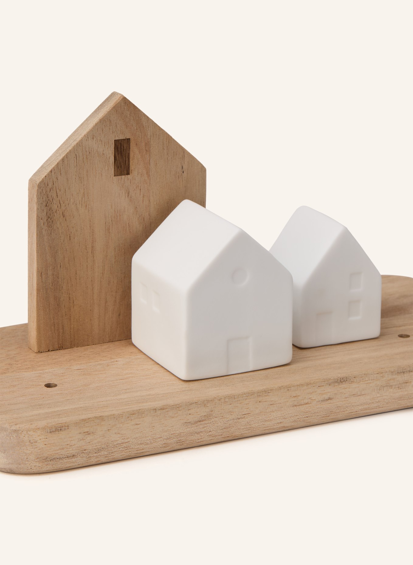 RÄDER Dekofigur WEIHNACHTSLANDSCHAFT: WEISS / BRAUN