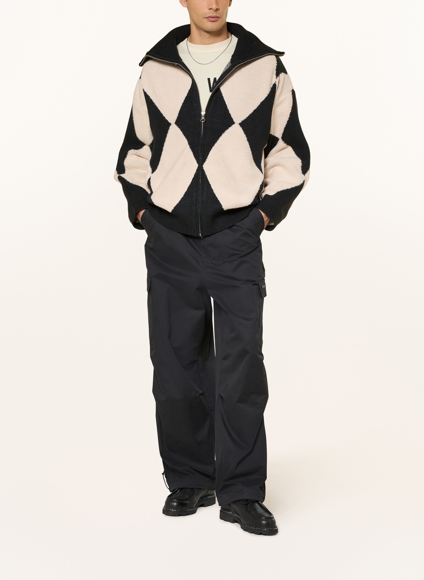 WRSTBHVR Strickjacke: SCHWARZ / CREME