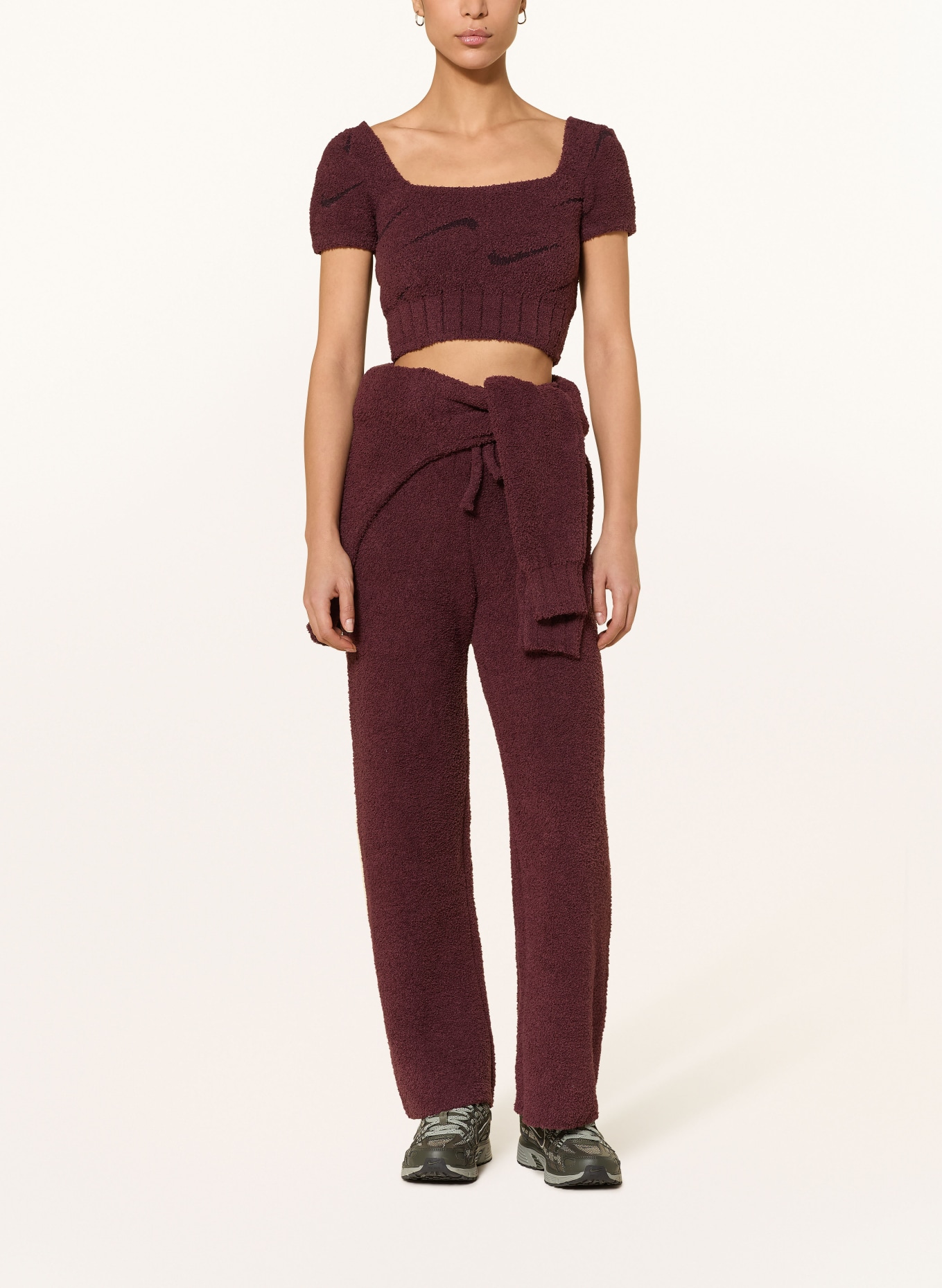 Nike Cropped-Shirt SPORTSWEAR PHOENIX COZY BOUCLÉ: DUNKELROT