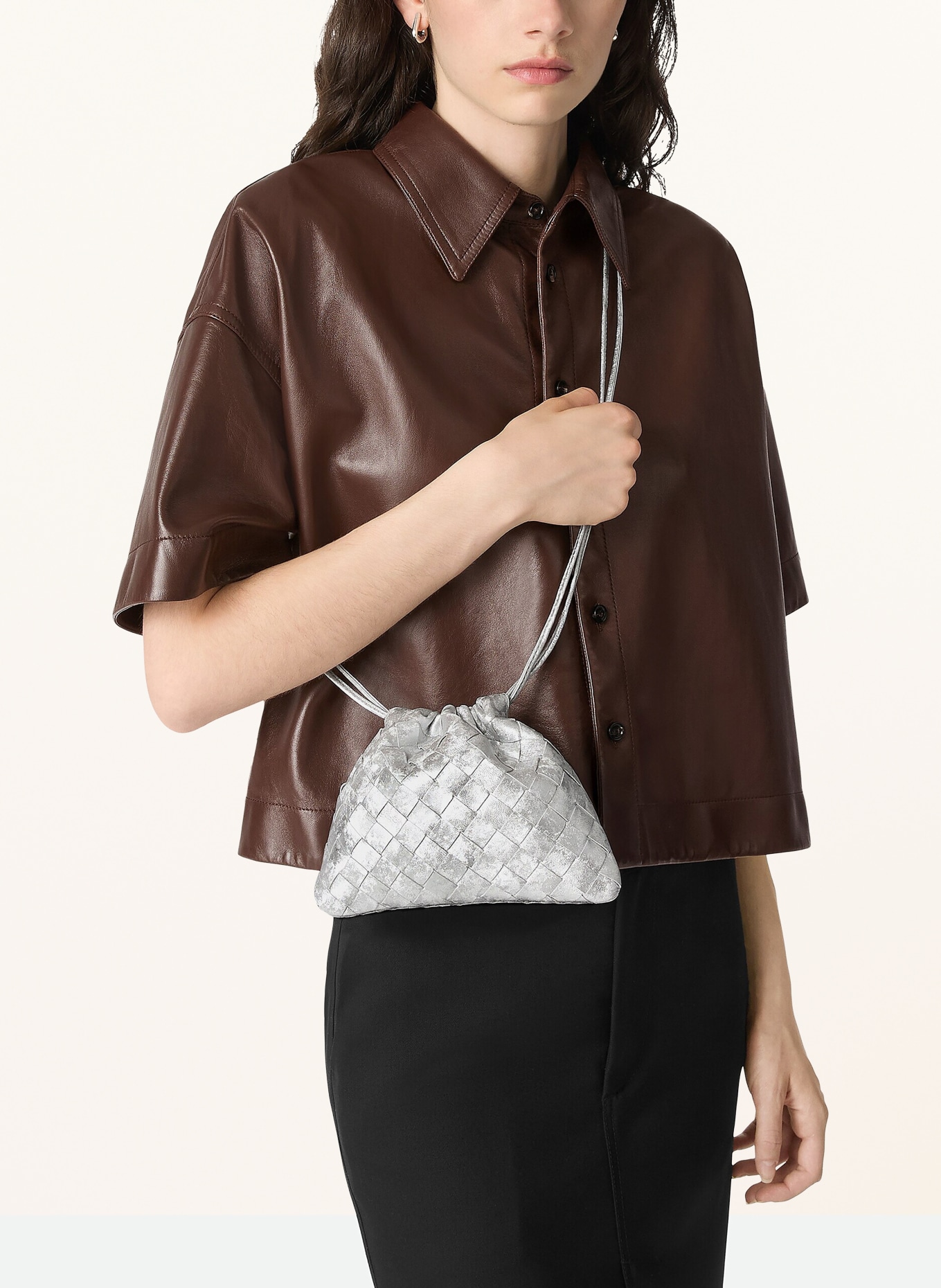 BOTTEGA VENETA Umhängetasche: SILVER/SILVER