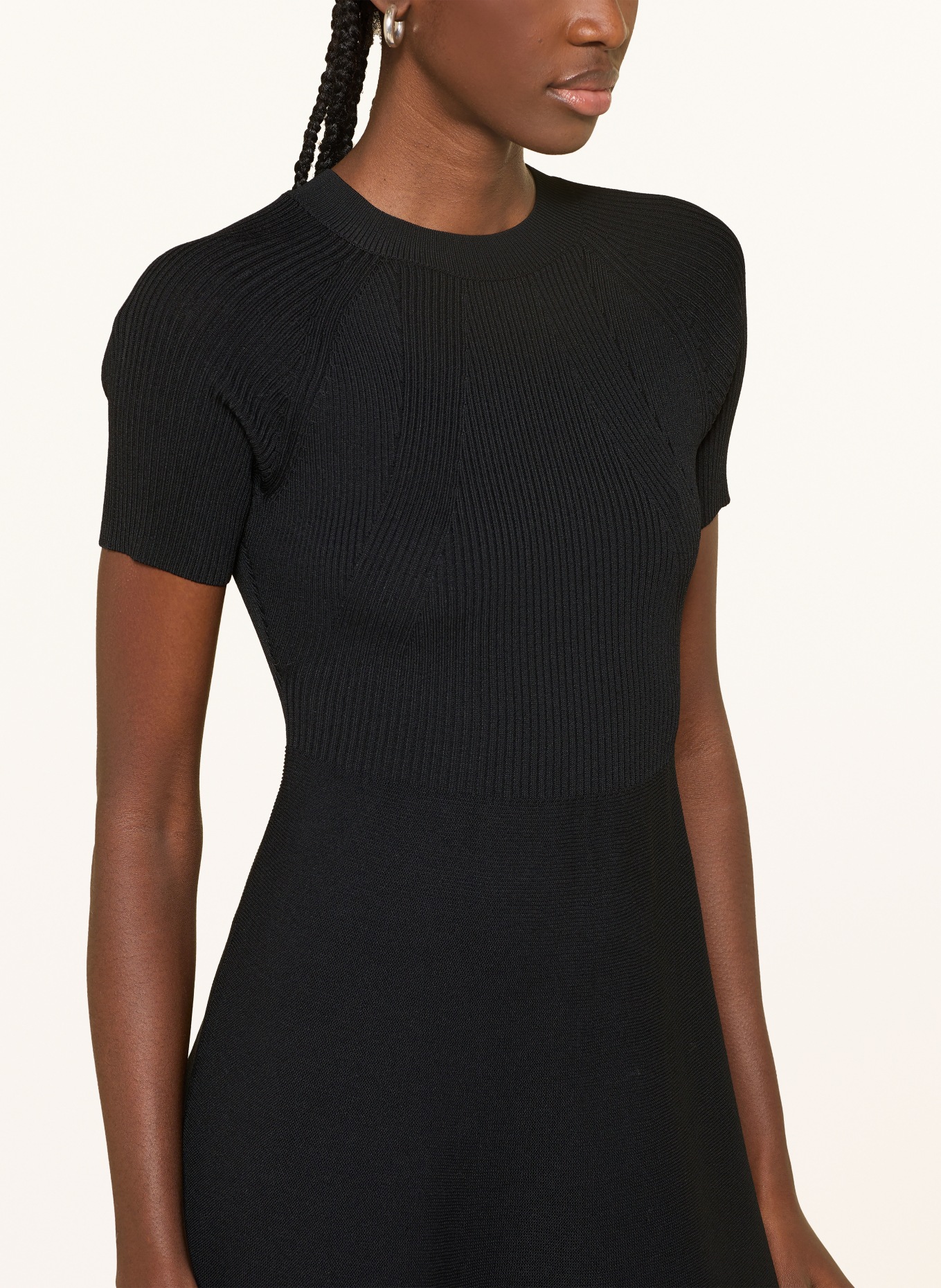 ARMANI EXCHANGE Strickkleid: SCHWARZ