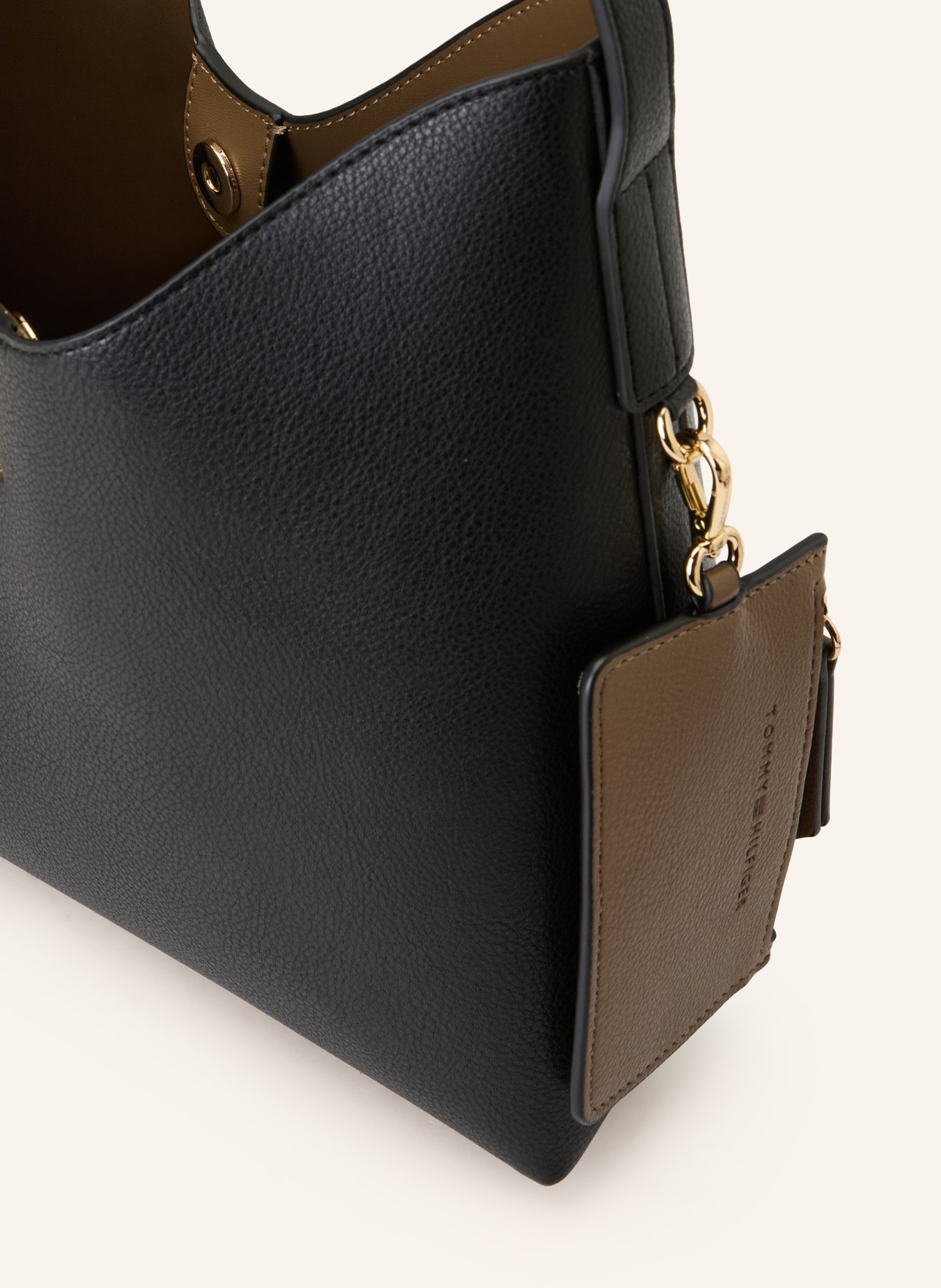 TOMMY HILFIGER Handtasche: SCHWARZ