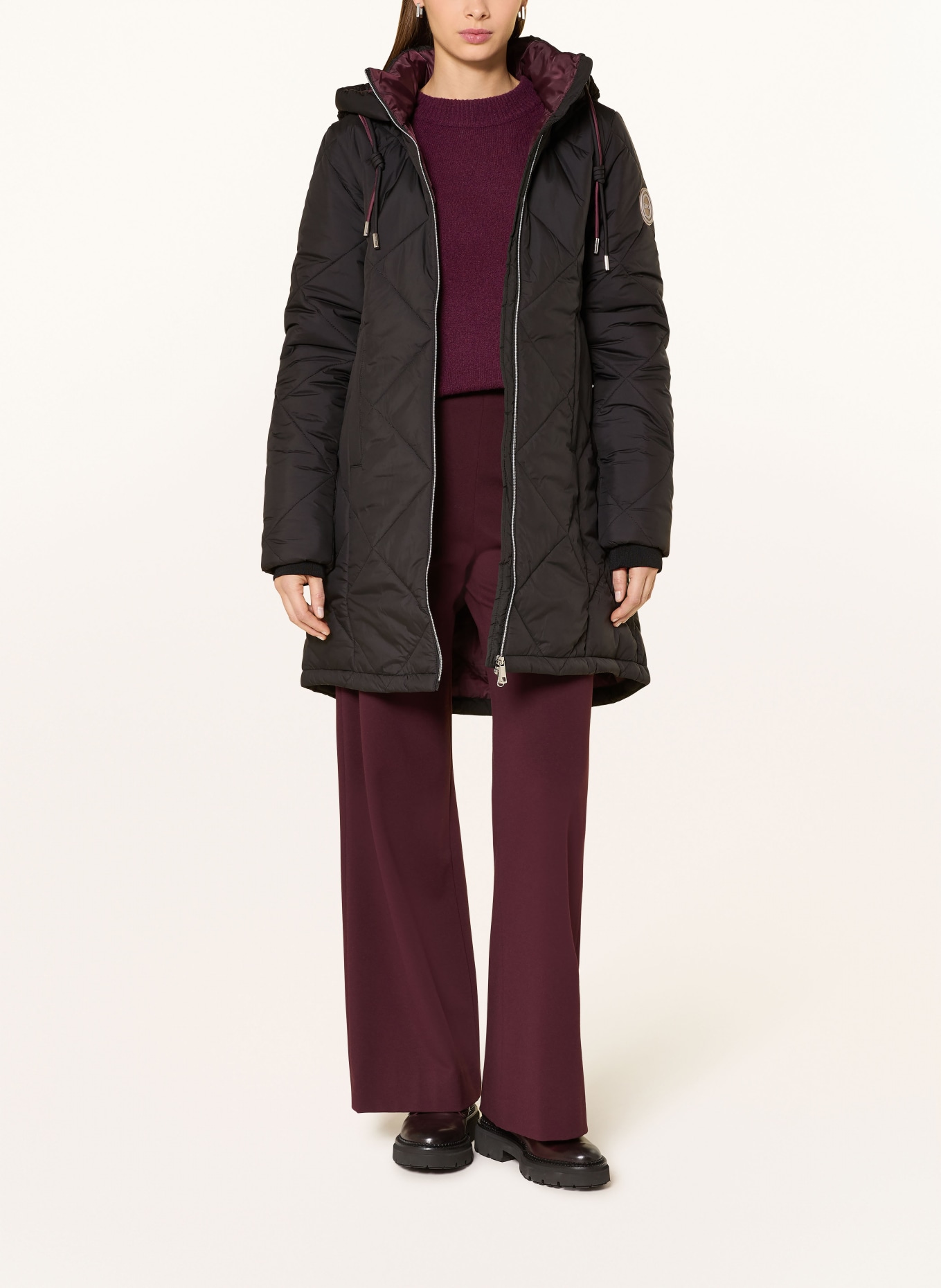 CARTOON Steppmantel mit abnhembarer Kapuze: SCHWARZ