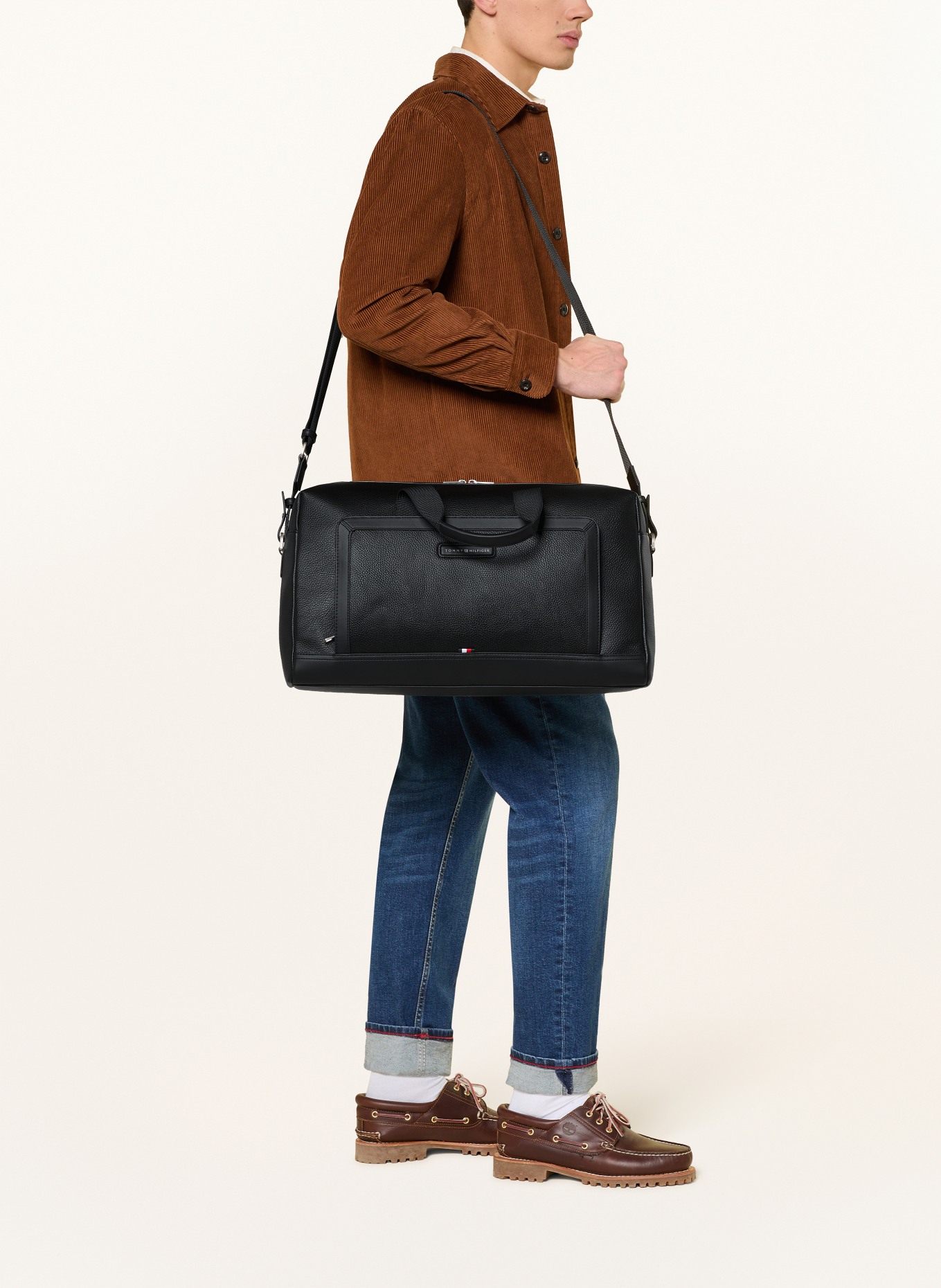 TOMMY HILFIGER Reisetasche CENTRAL: SCHWARZ