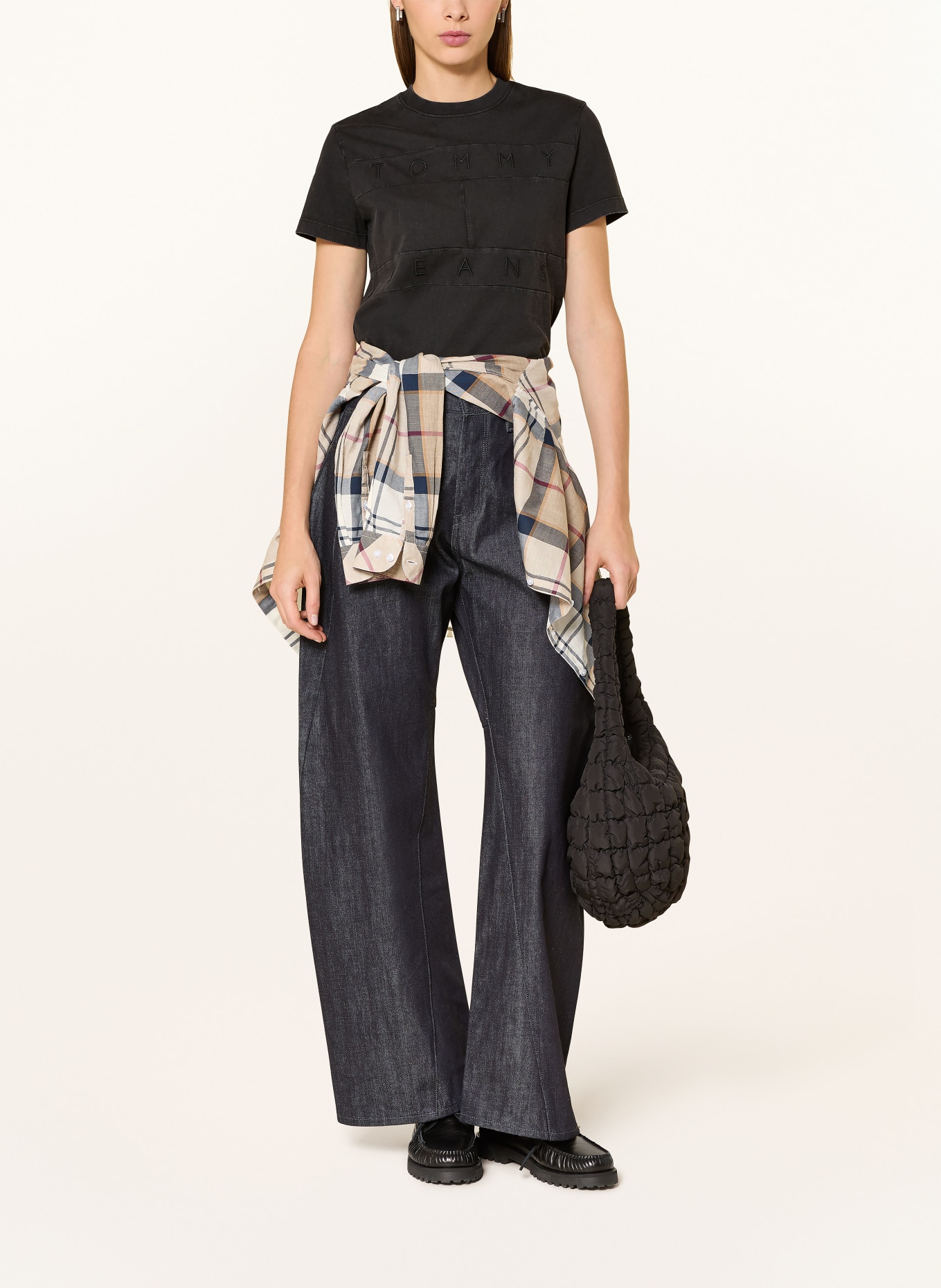 TOMMY JEANS T-Shirt: SCHWARZ