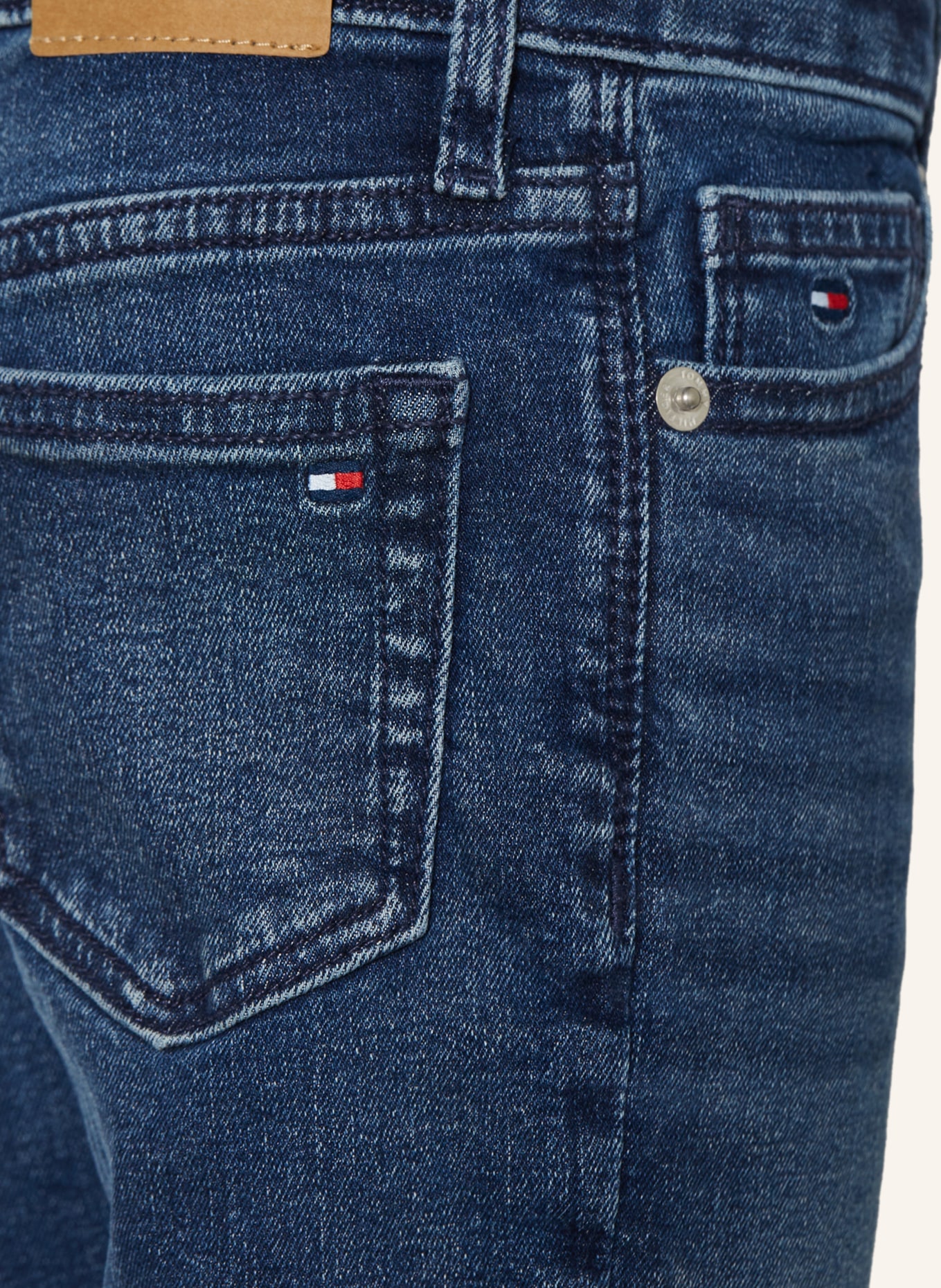 TOMMY HILFIGER Flared Jeans: 1BJ Denim Dark 01