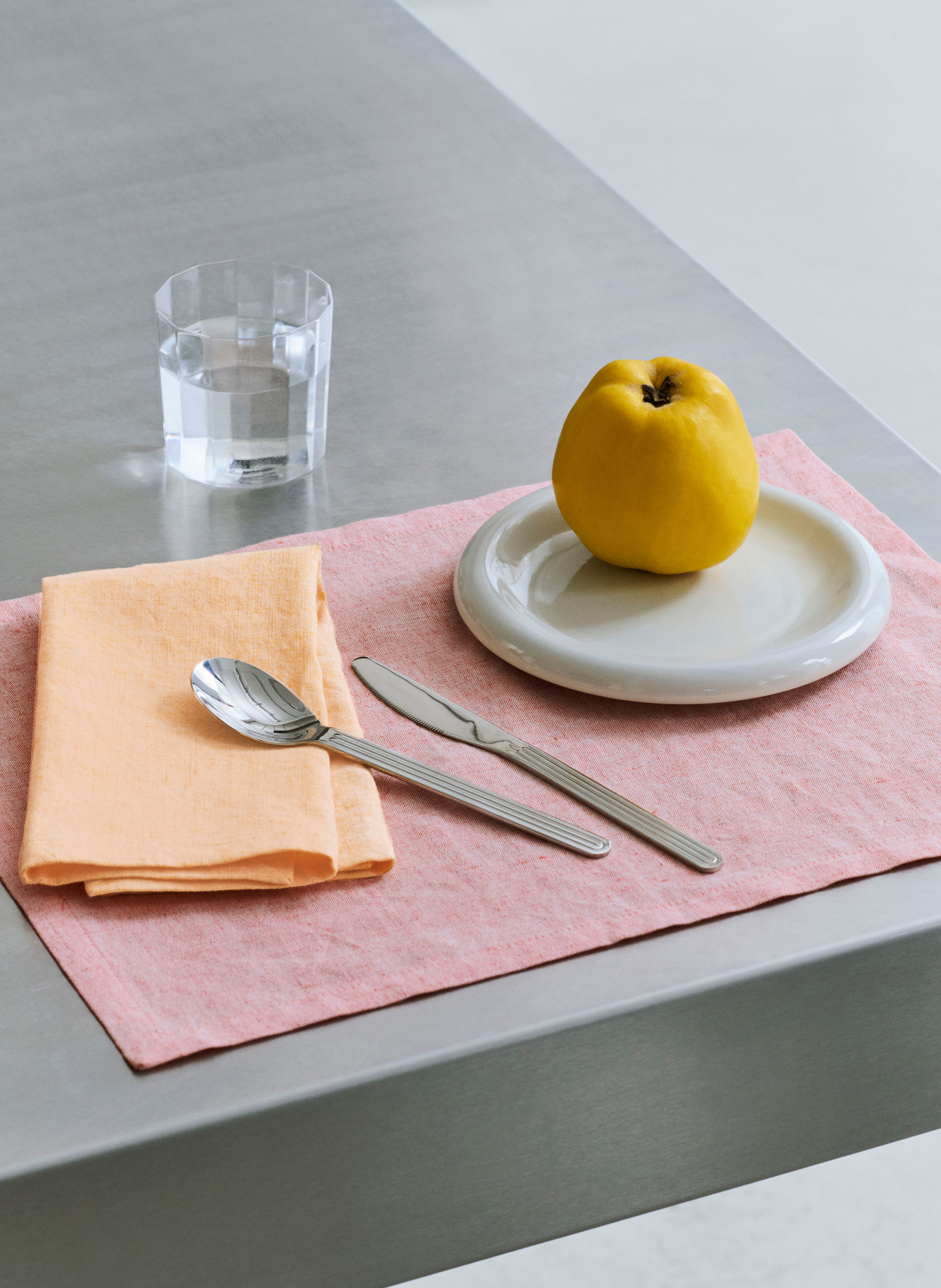 HAY Zestaw 4 obrusów TAVOLO: JASNOPOMARAŃCZOWY