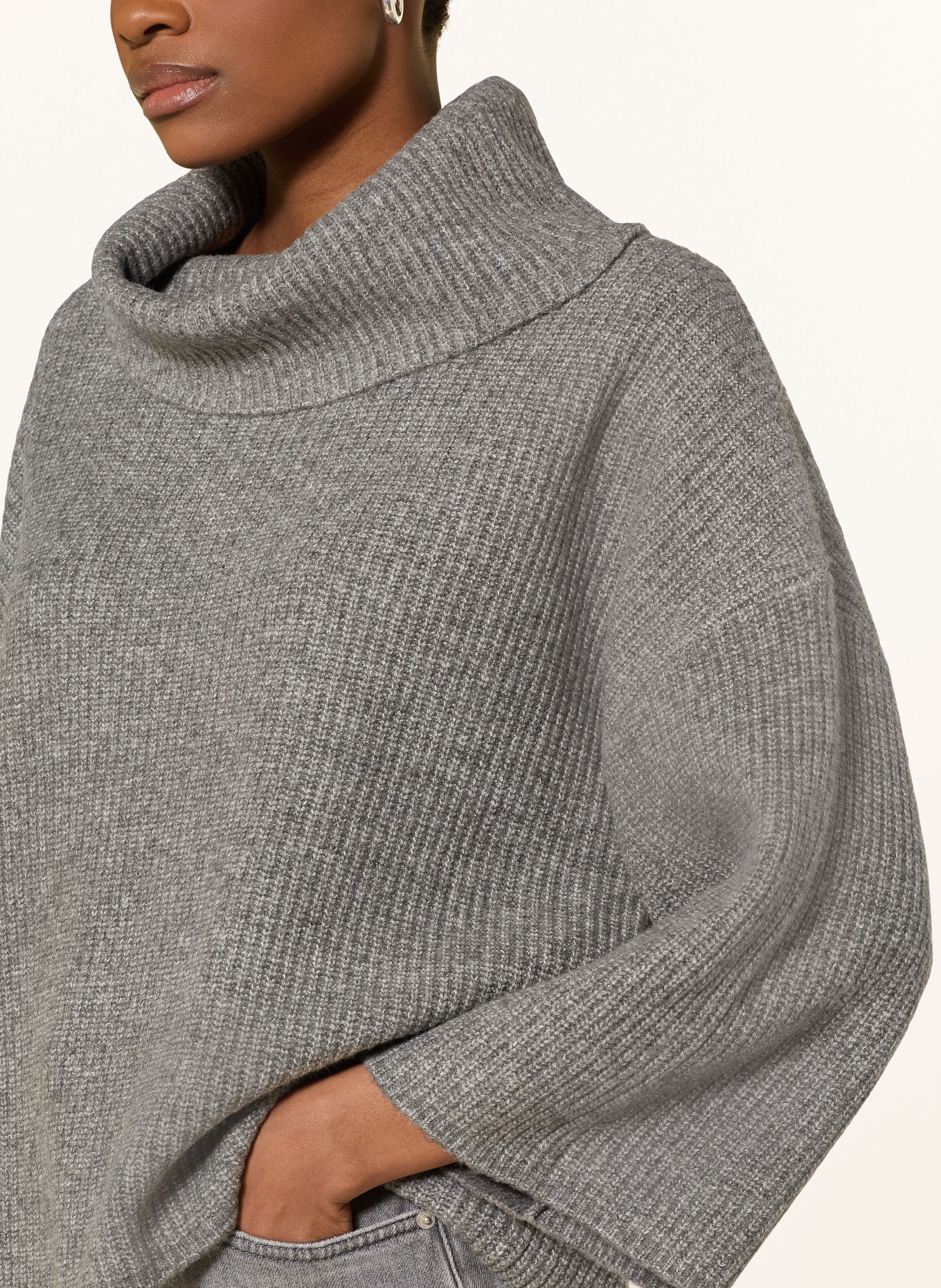 comma Rollkragenpullover: GRAU / WEISS