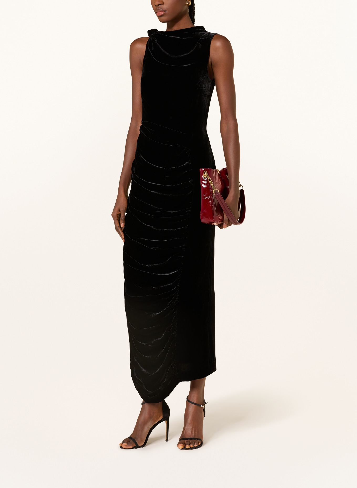 ROTATE Samtkleid: SCHWARZ