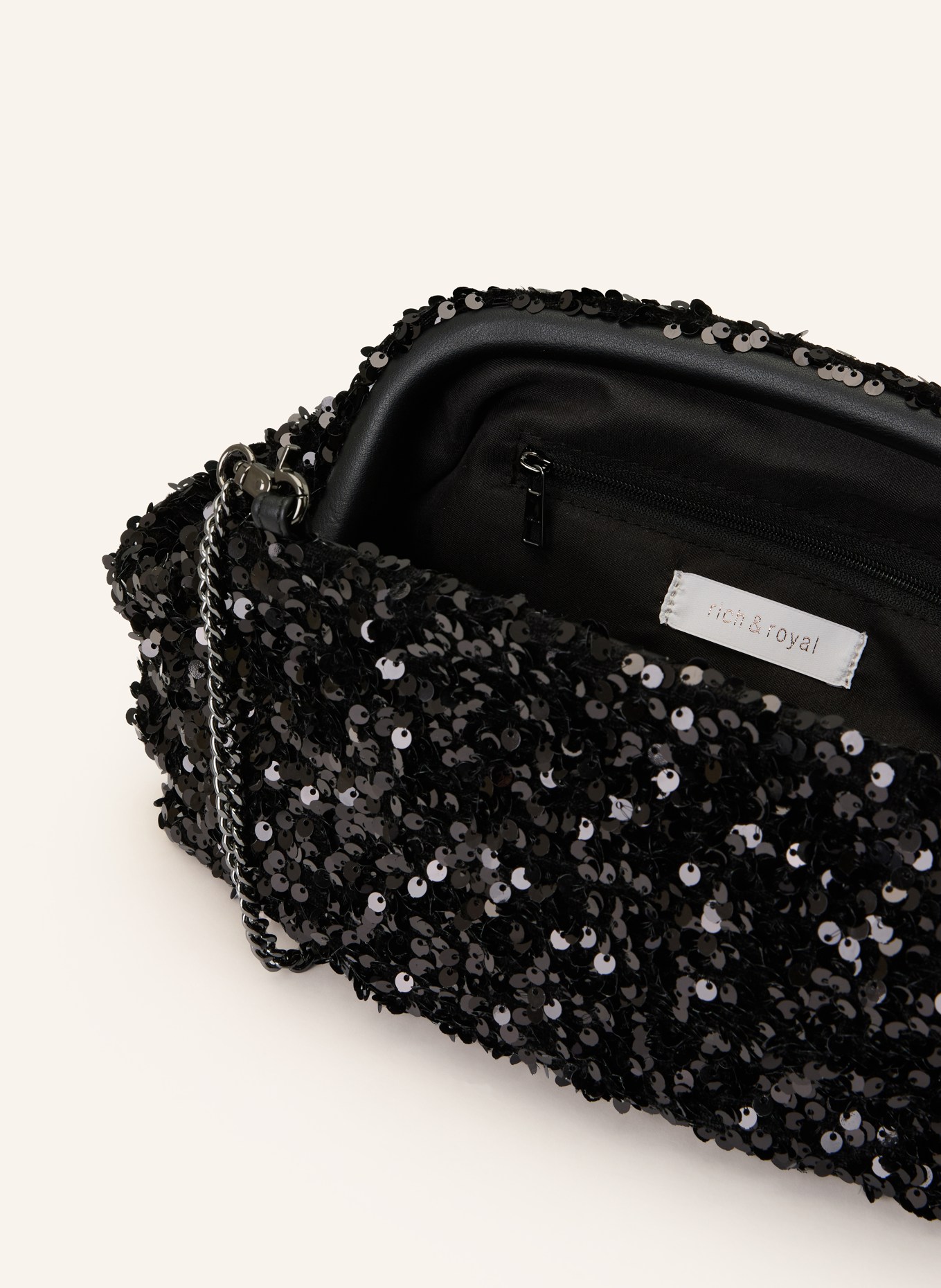 Rich & Royal Clutch mit Pailletten: SCHWARZ
