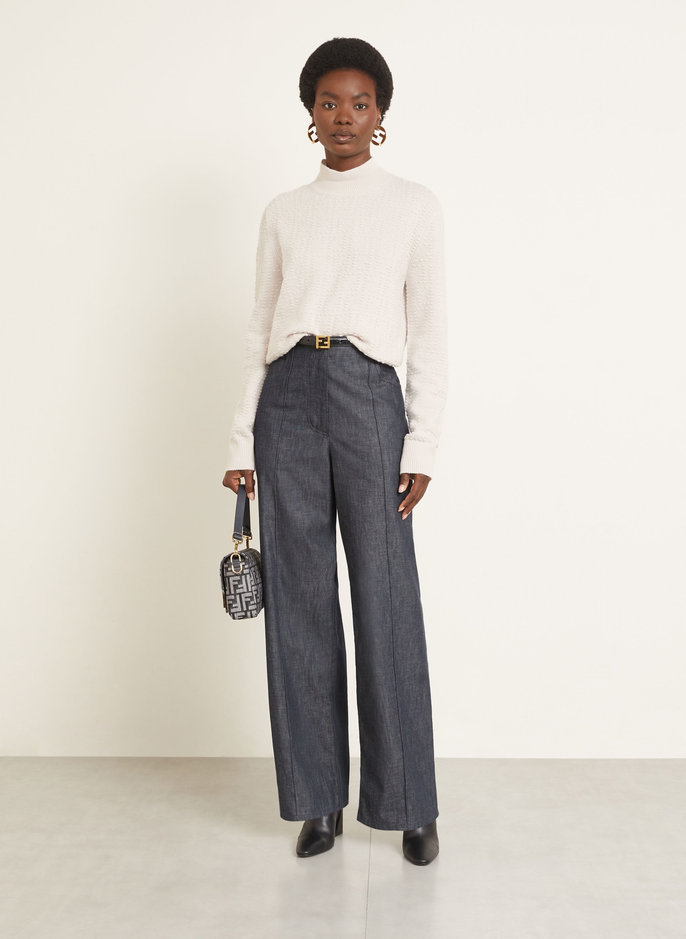 FENDI Pullover: CREME