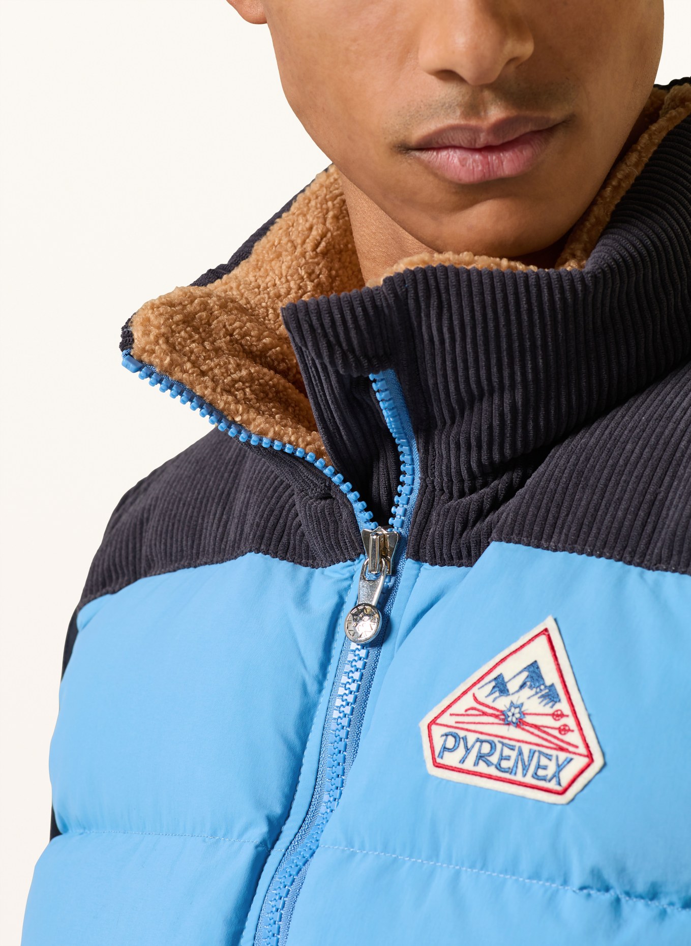 PYRENEX Daunenweste RETRO JOHN im Materialmix: TÜRKIS / DUNKELGRAU