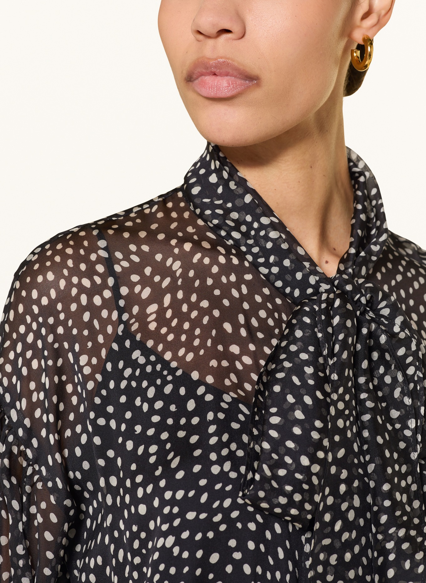 Max Mara STUDIO Schluppenbluse aus Seide: SCHWARZ / ECRU