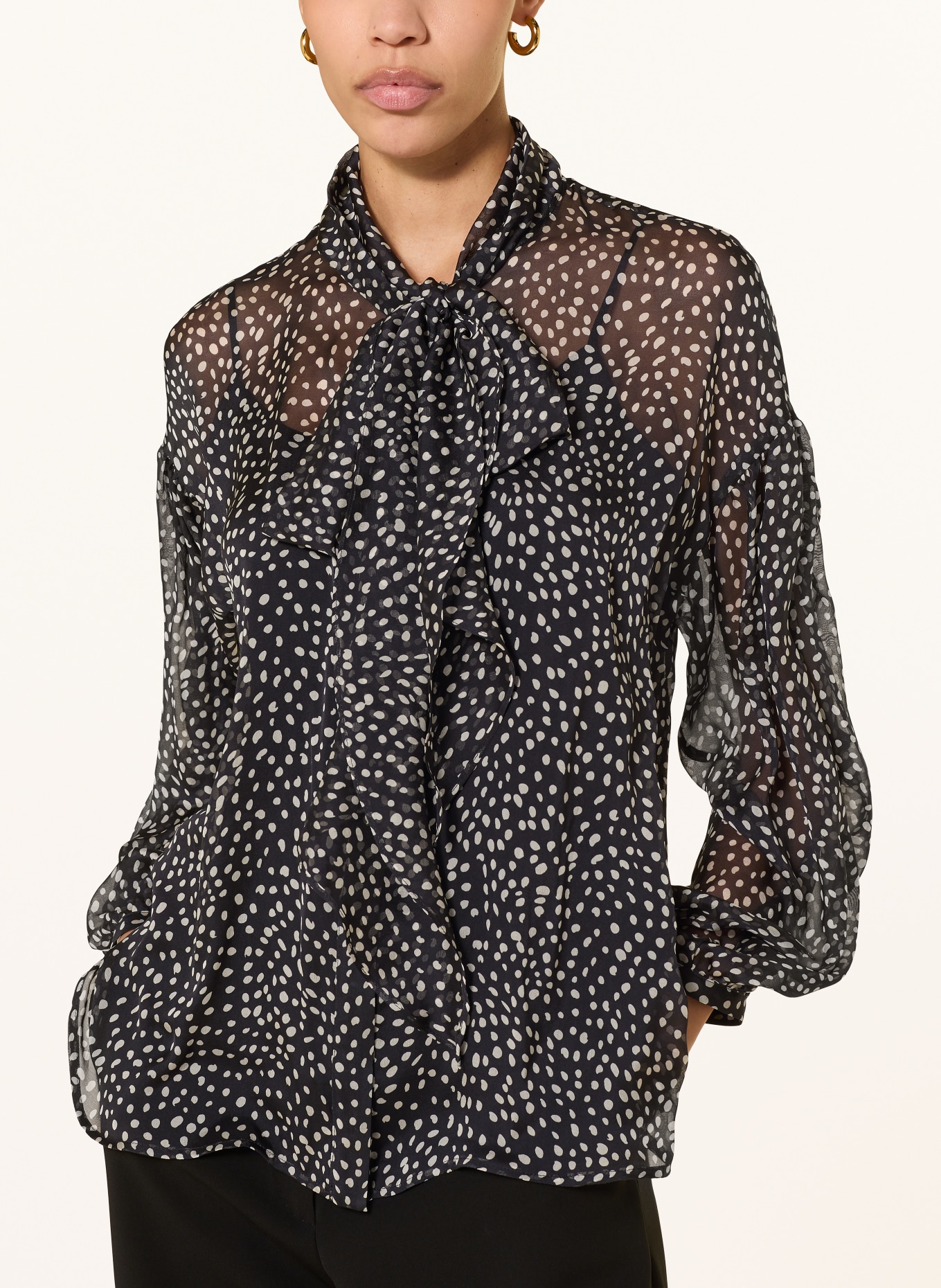 Max Mara STUDIO Schluppenbluse aus Seide: SCHWARZ / ECRU