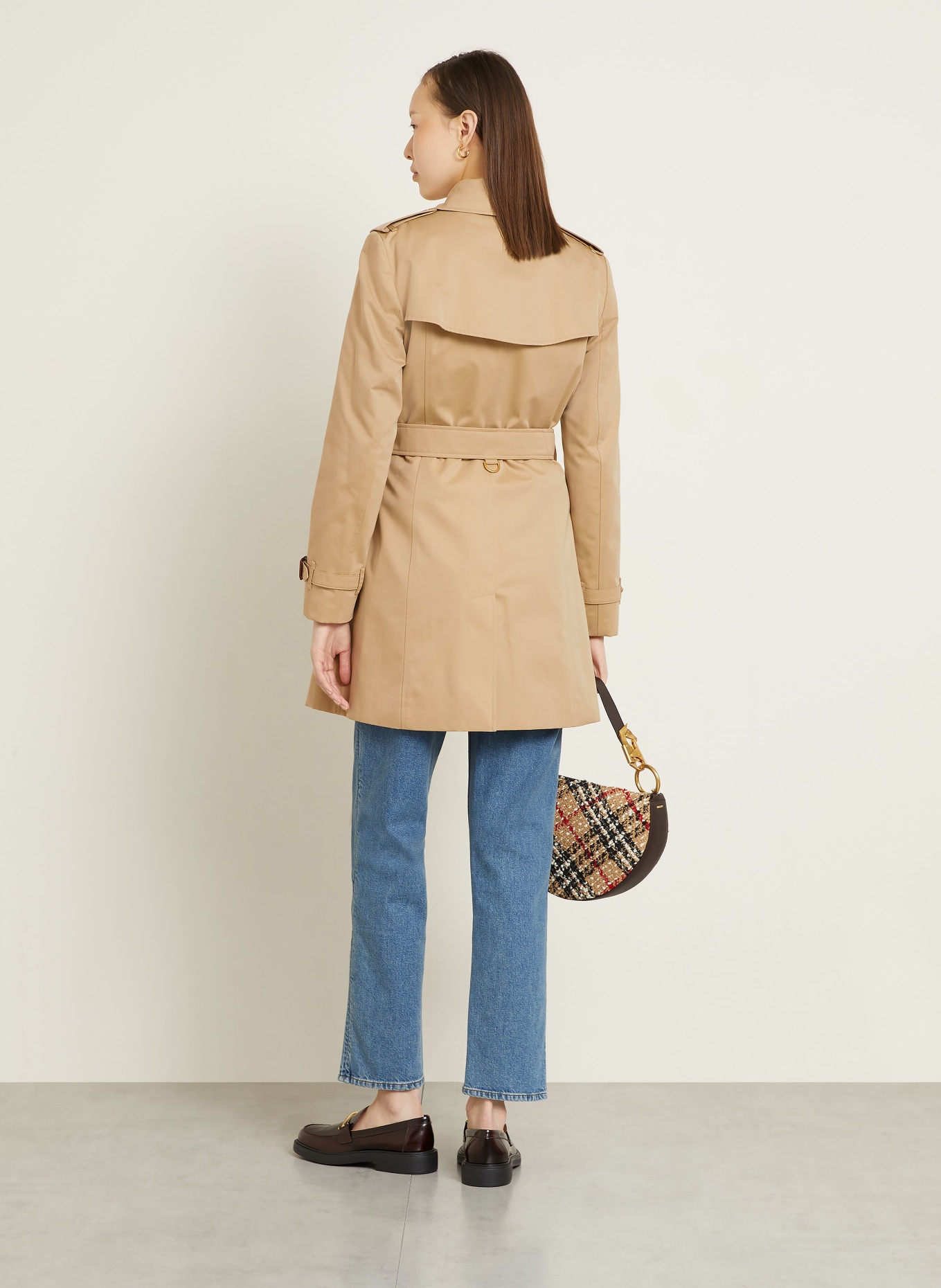BURBERRY trenchcoat: BÉŽOVÁ