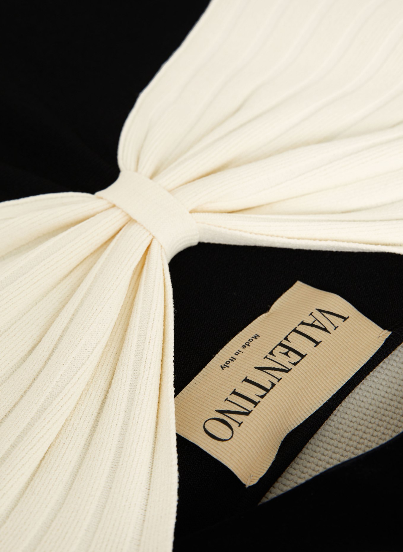 VALENTINO Strickkleid: SCHWARZ / CREME