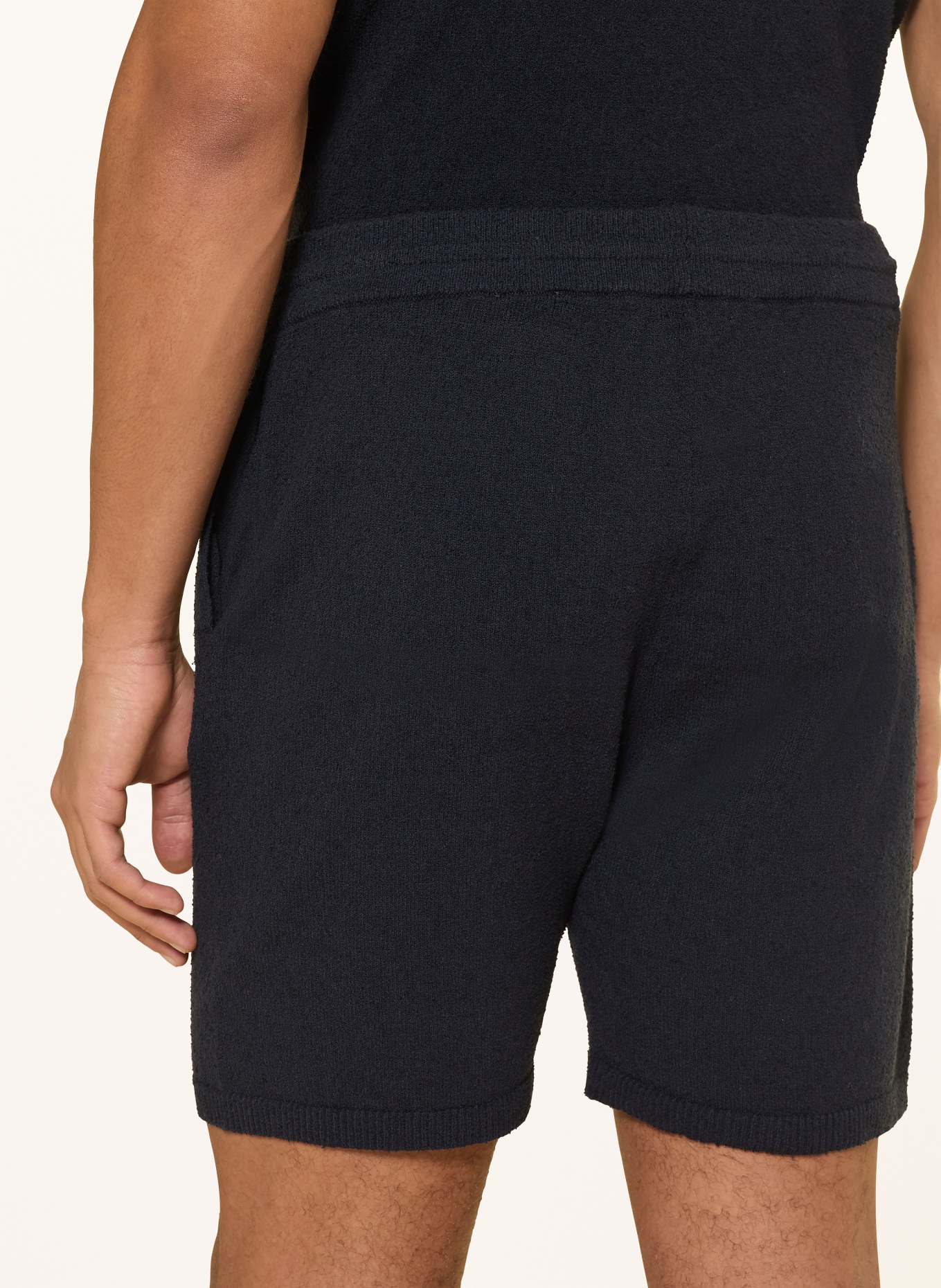 PAUL pletené šortky: ČERNÁ