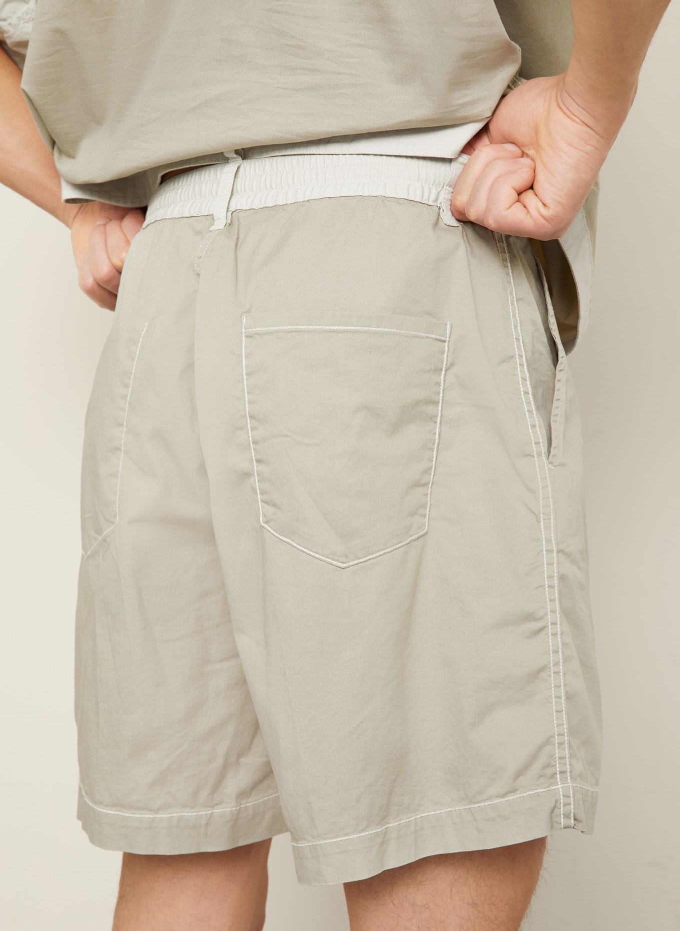 DSQUARED2 Shorts: BEIGE / ECRU