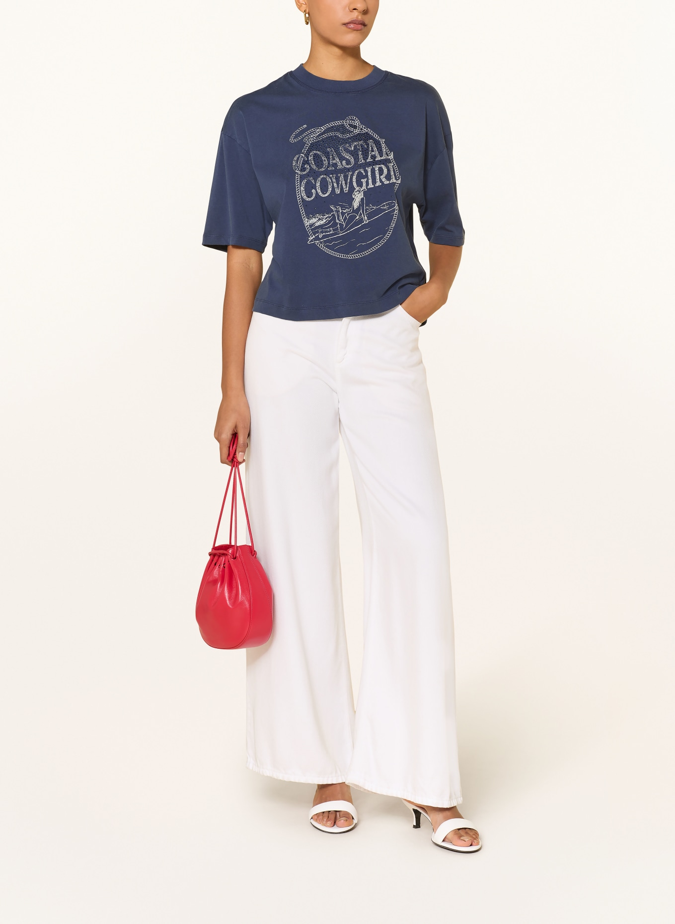 GUESS Tričko COASTAL COWGIRL s ozdobnými kamínky: MODRÁ