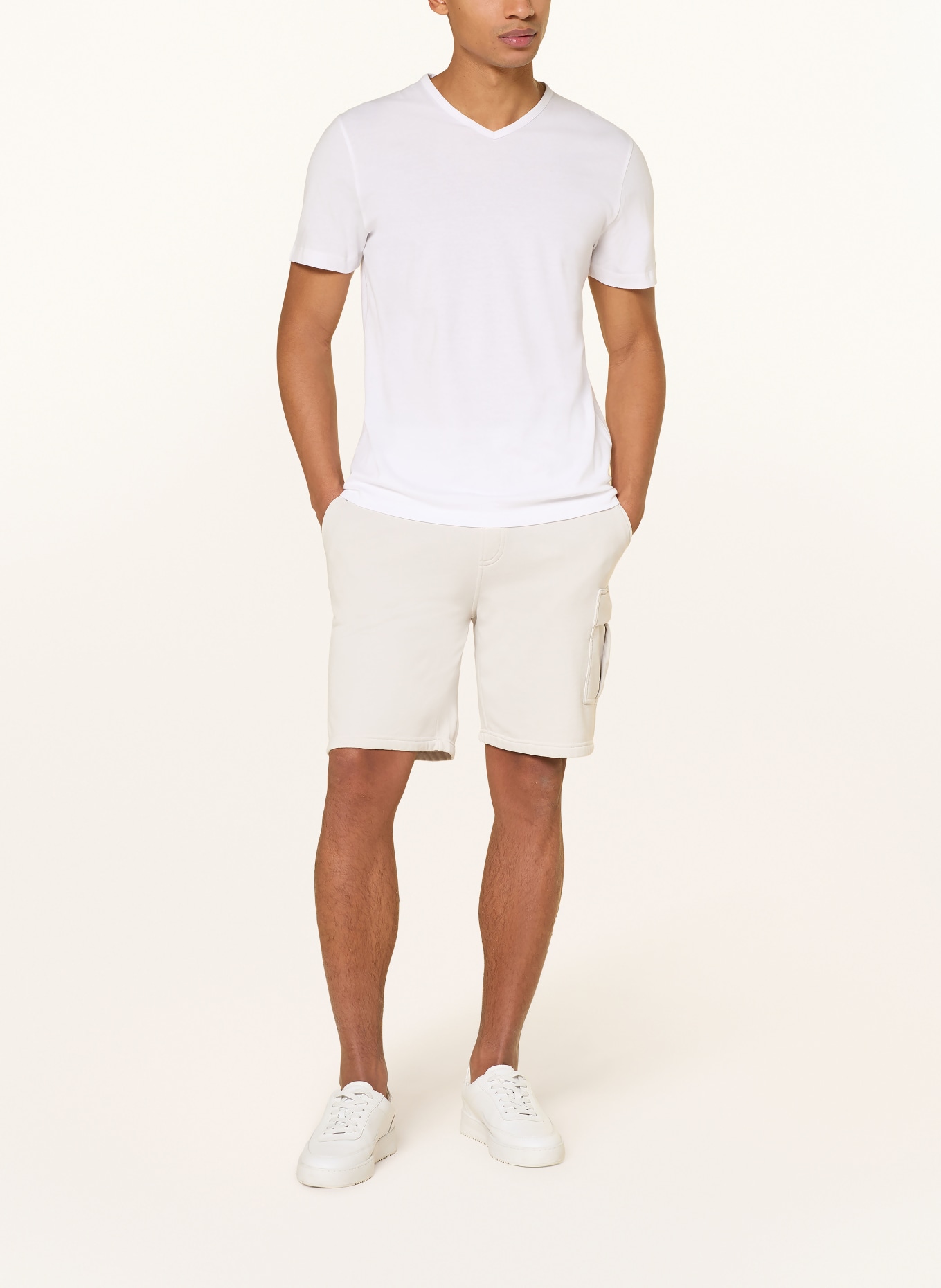 Juvia T-shirt PAT: WHITE