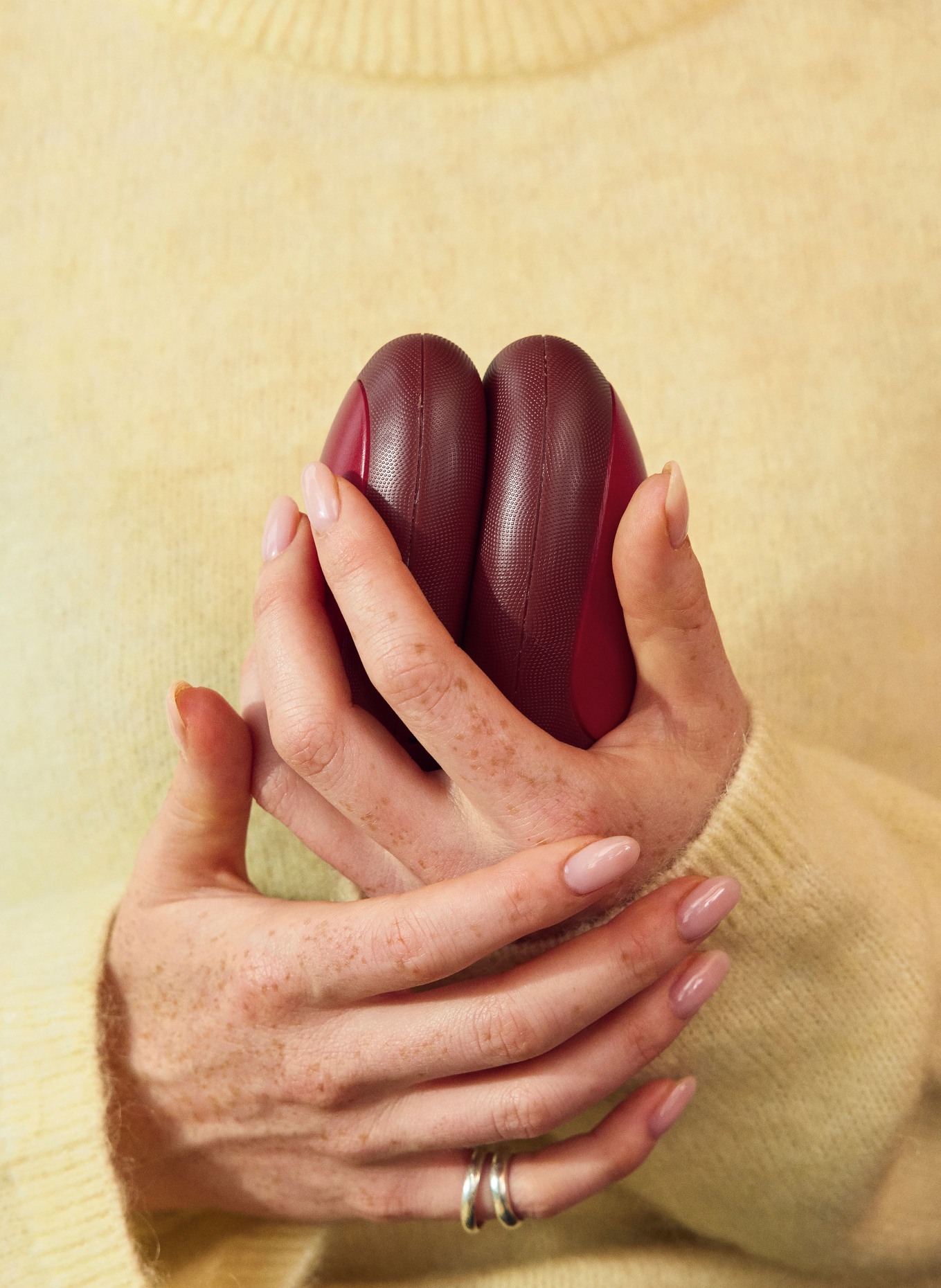 stoov Set of 2 STOONS S3 hand warmers: DARK RED