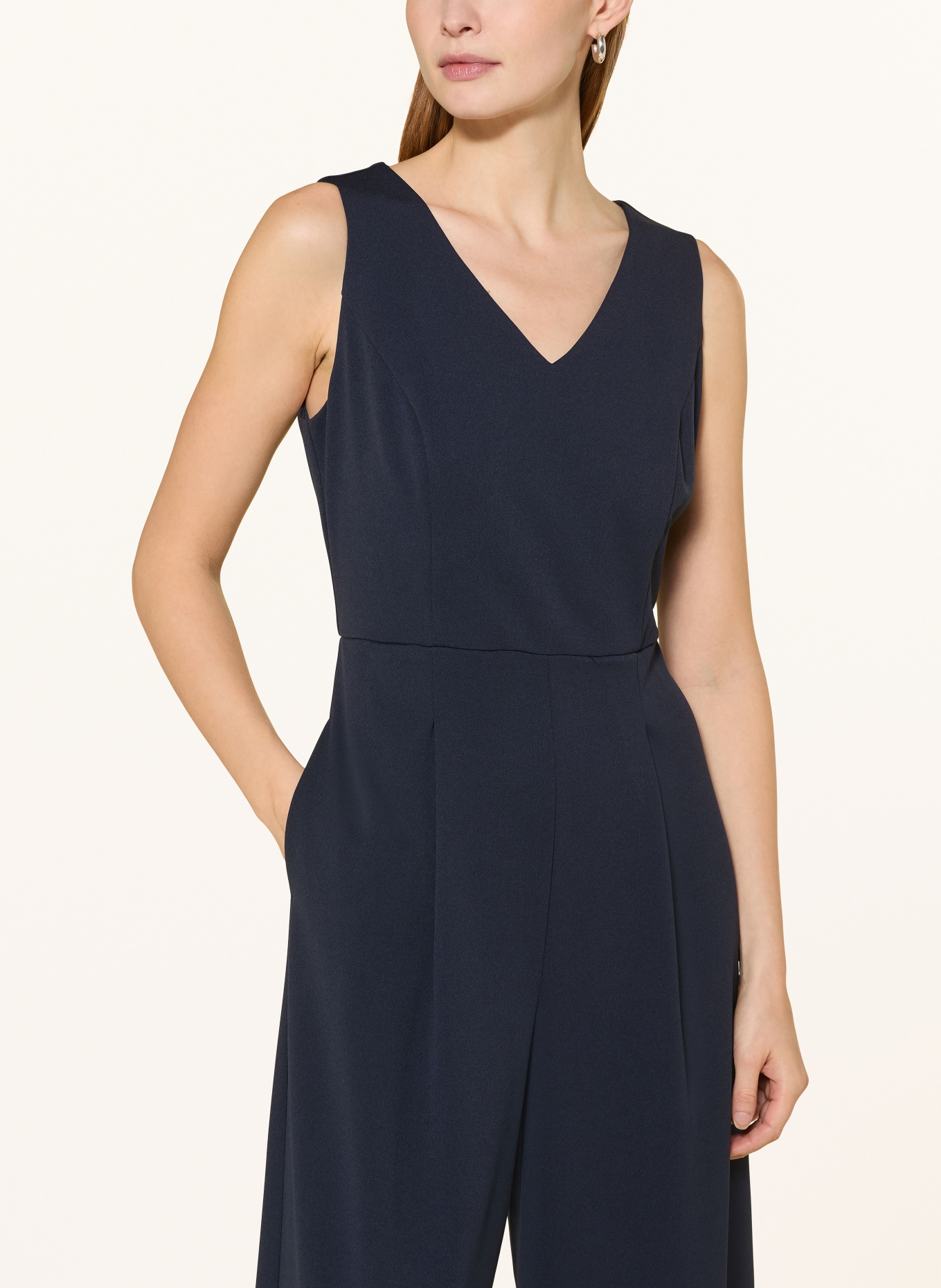 Vera Mont Sada: kombinéza a krajková bunda s flitry: TMAVĚ MODRÁ