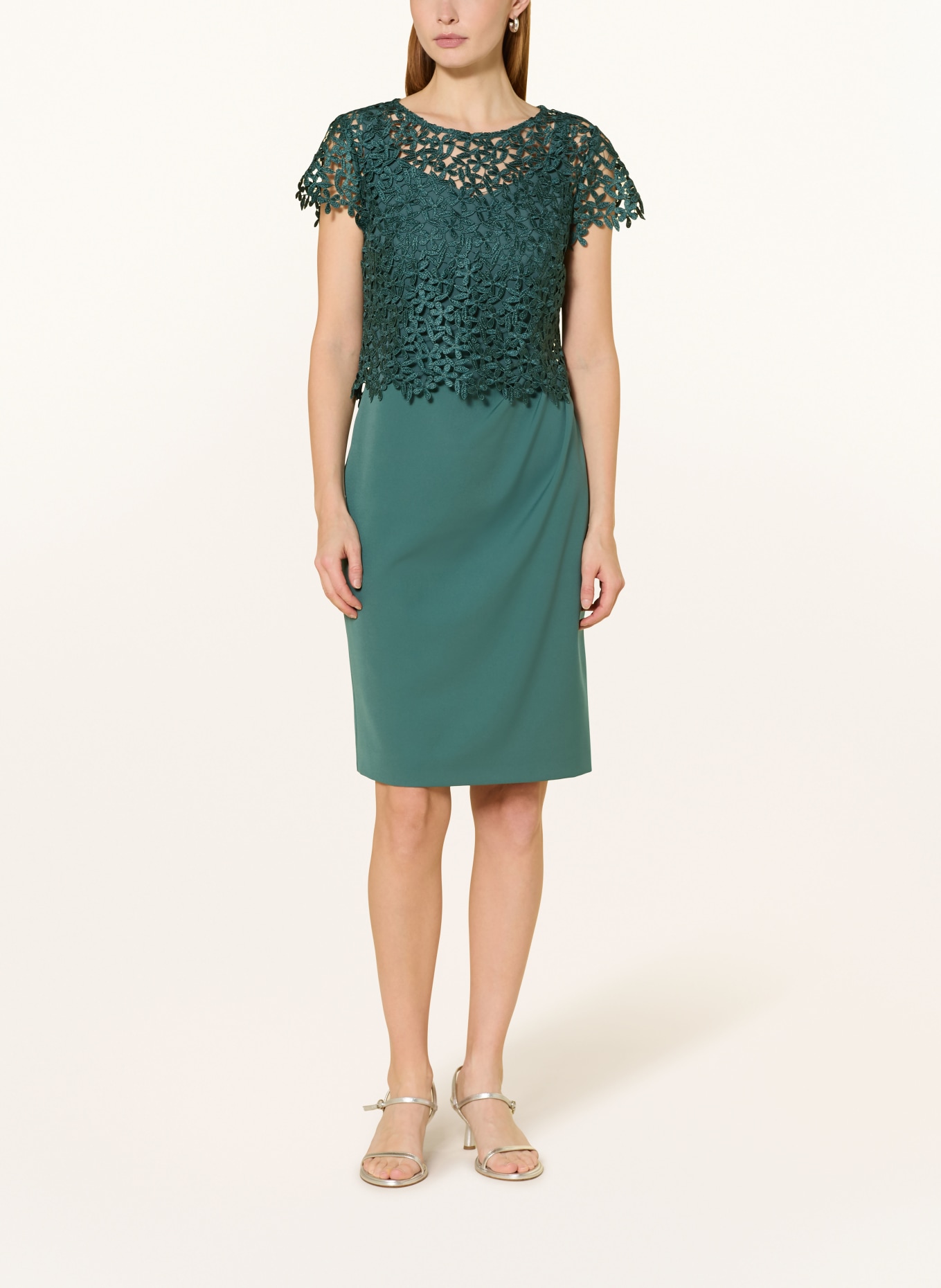 Vera Mont Set: Cocktailkleid mit Blusenshirt aus Spitze: DUNKELGRÜN