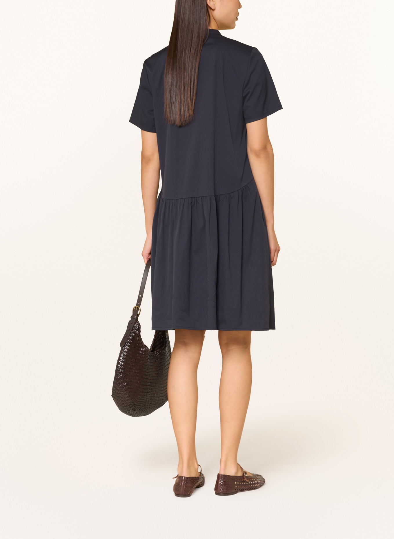 ROBE LÉGÈRE šaty: TMAVĚ MODRÁ