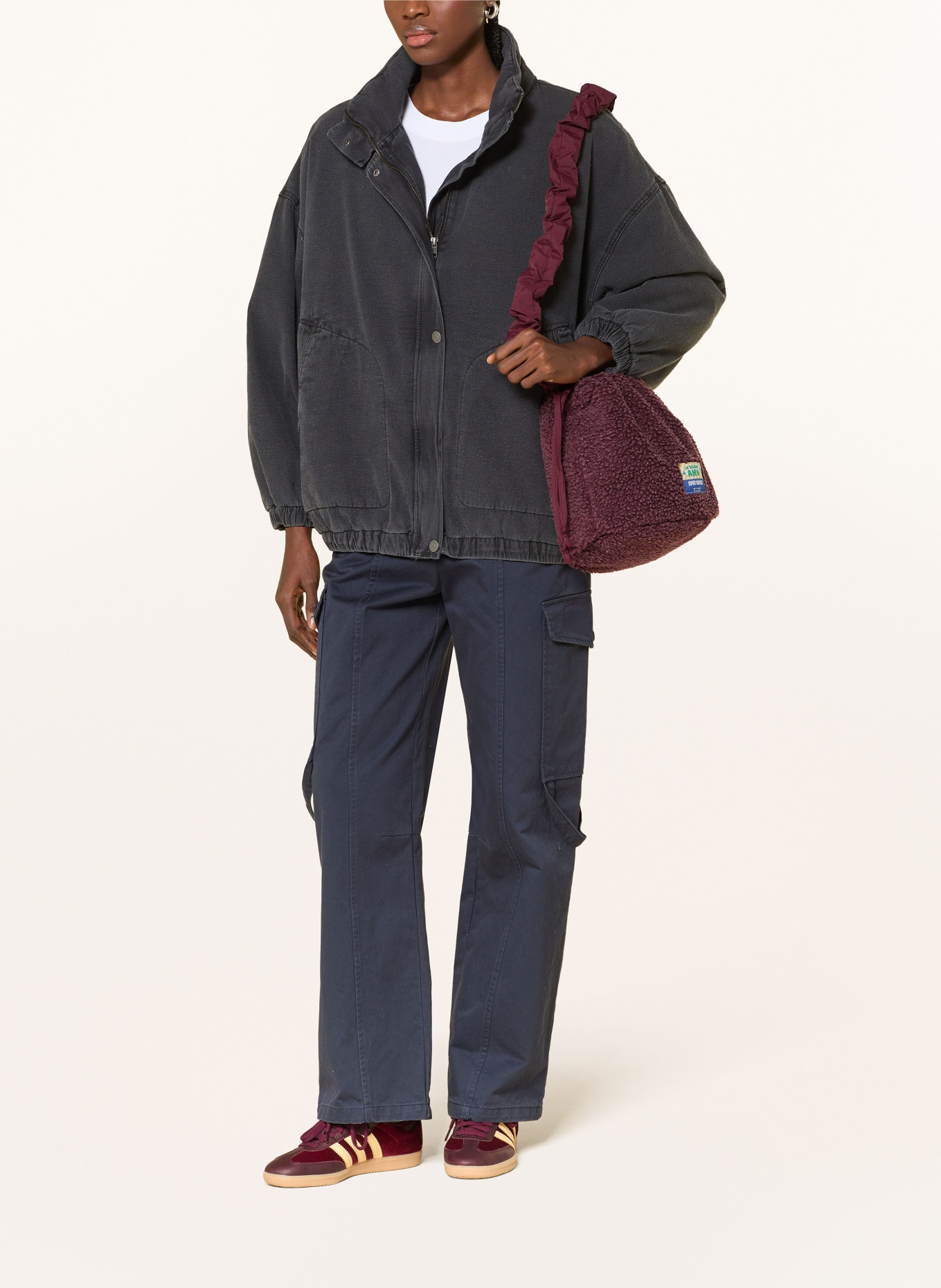 American Vintage Taška HOKTOWN: TMAVĚ FIALOVÁ