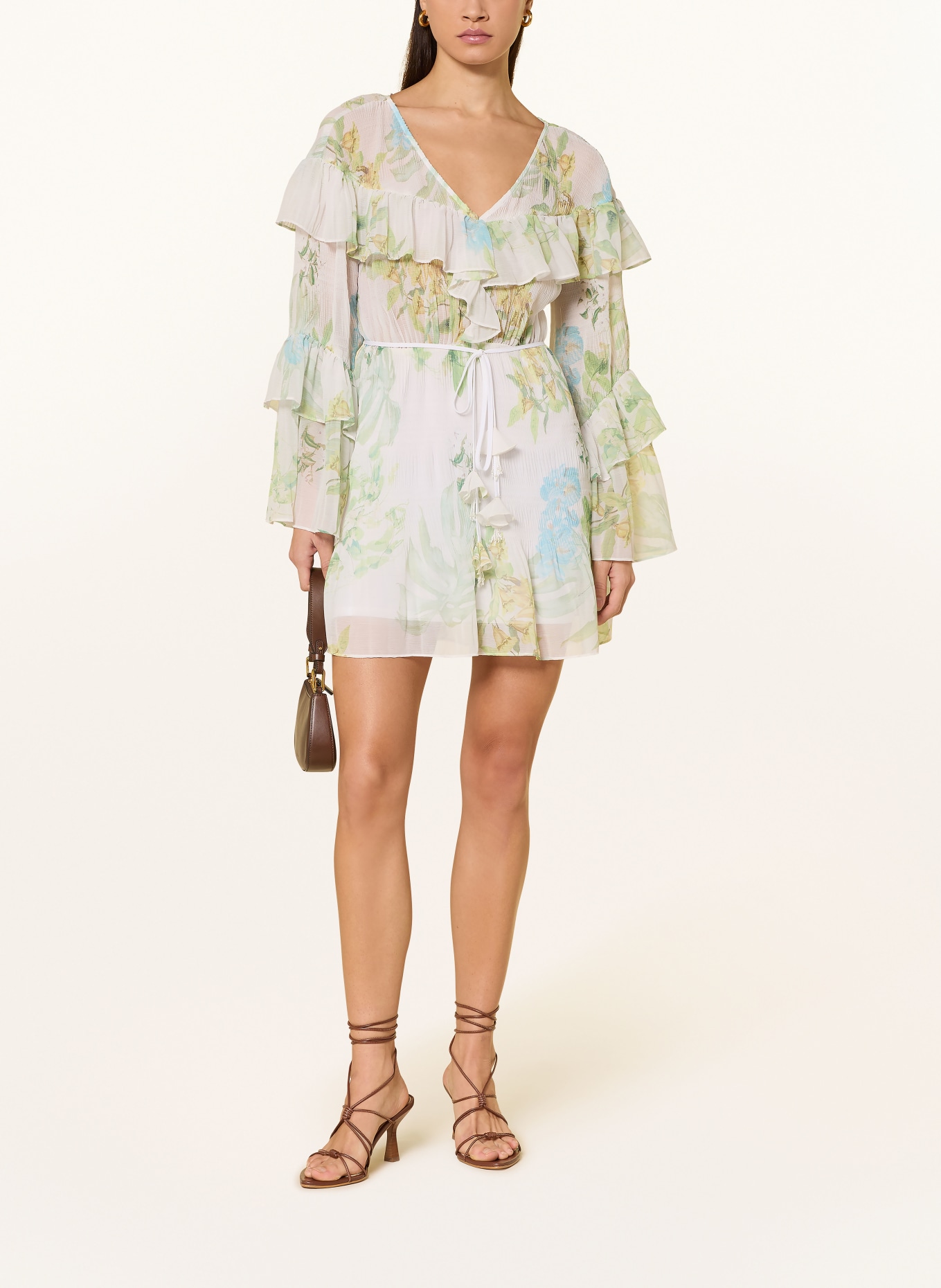 GUESS Šaty LAURENCE s volánky: KRÉMOVÁ / SVĚTLE ZELENÁ