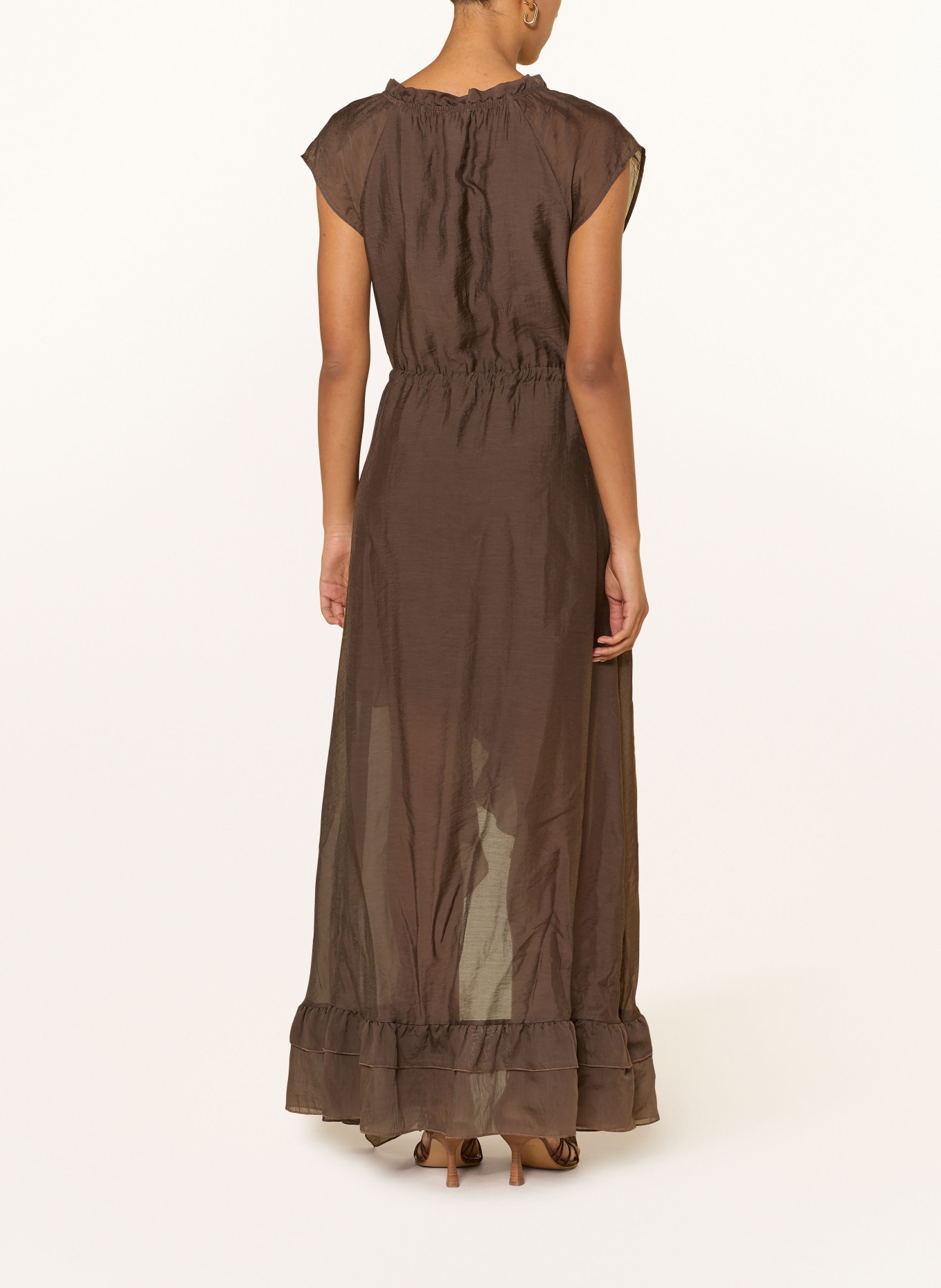 GUESS Kleid MAELYS mit Volants: DUNKELBRAUN