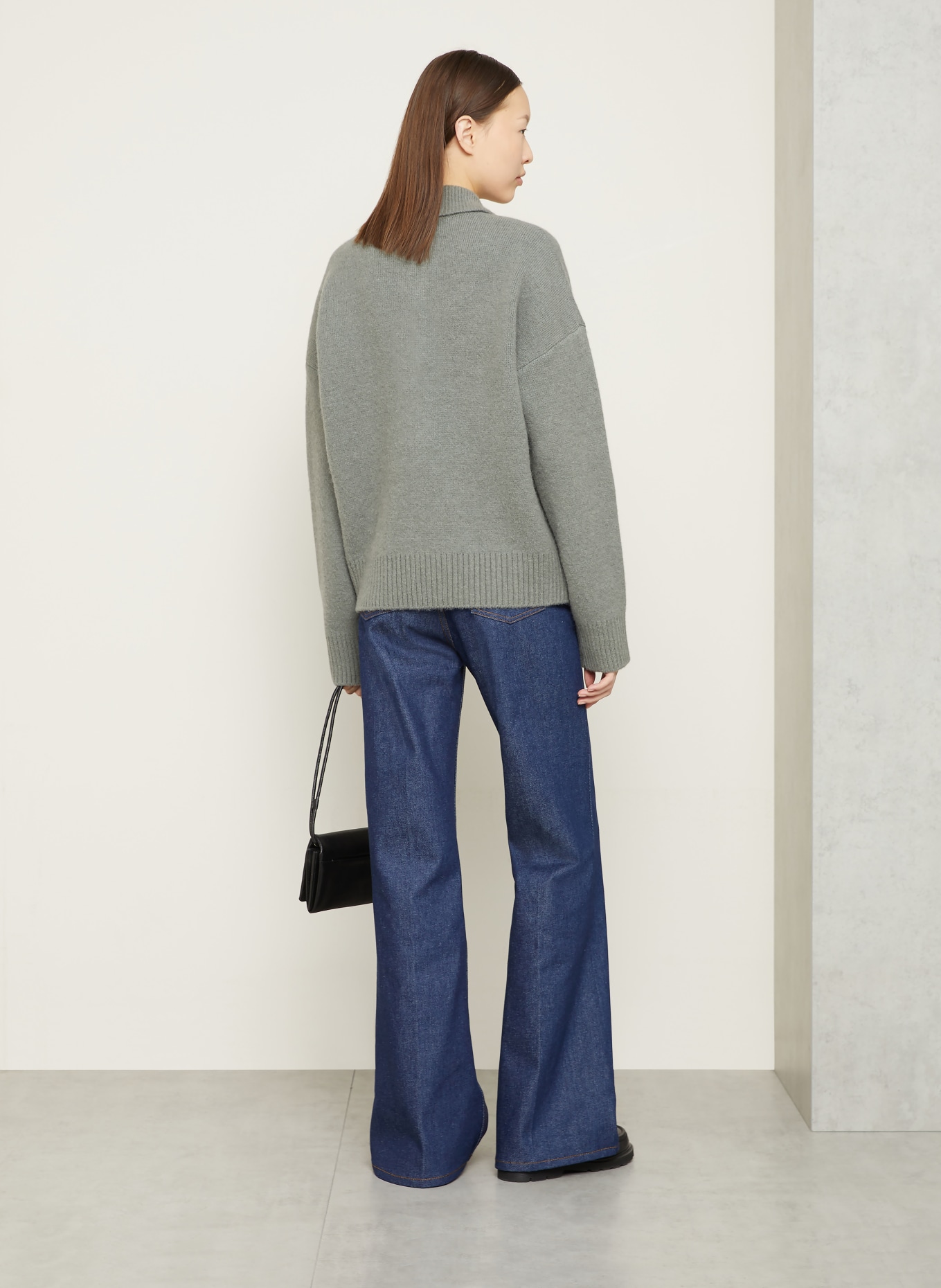 AMI PARIS Pullover mit Alpaka: GRAU / WEISS