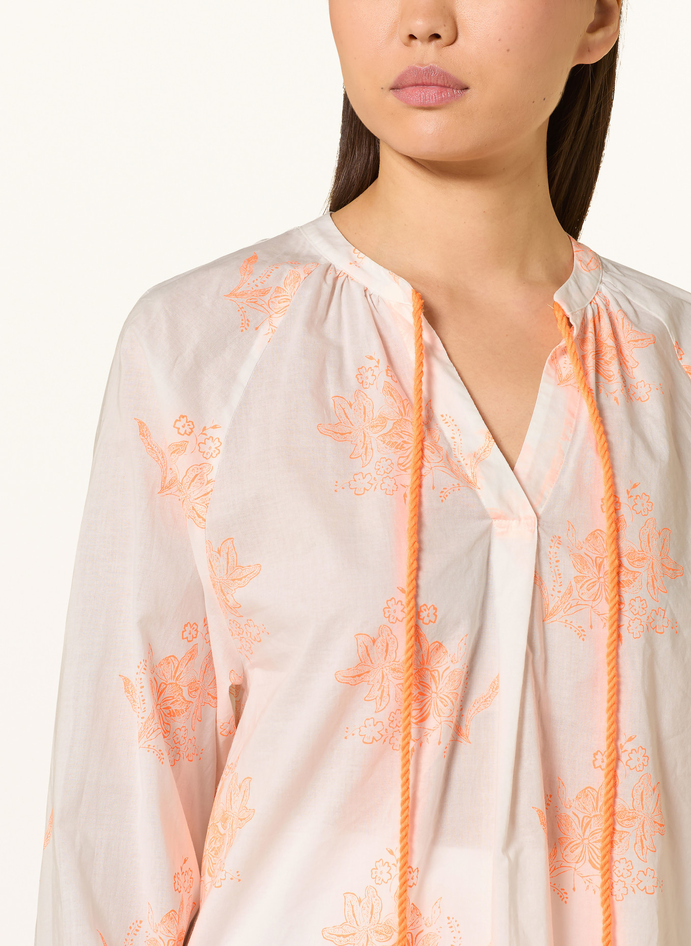 Emily VAN DEN BERGH Blusenshirt: ECRU / NEONORANGE