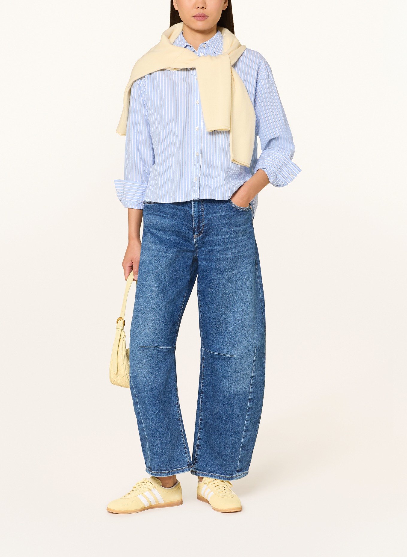 Emily VAN DEN BERGH Hemdbluse: HELLBLAU / WEISS