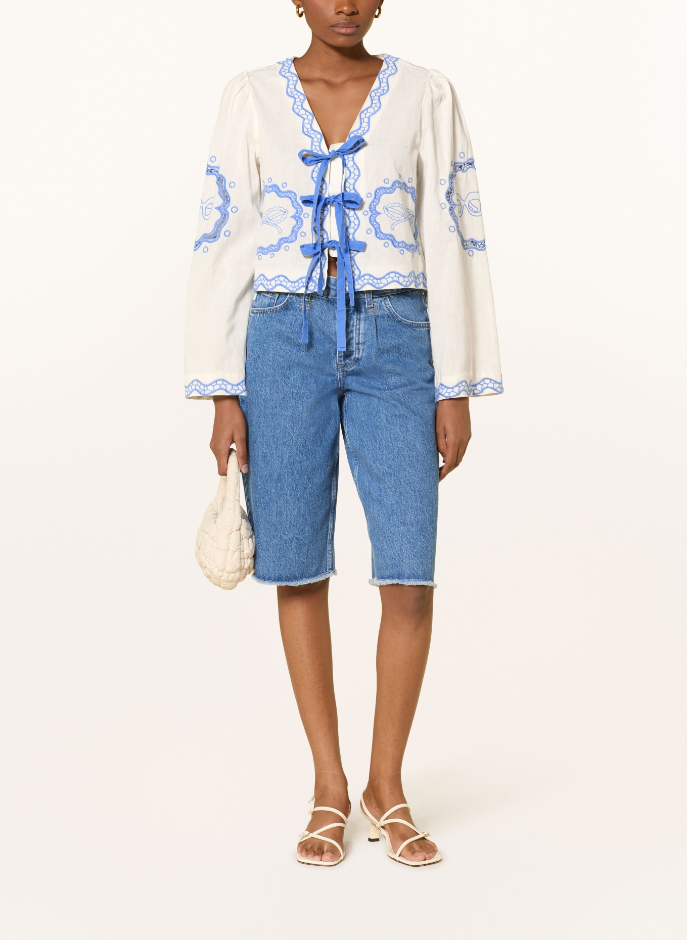 FABIENNE CHAPOT Bluse SERVIETTE mit Stickereien: CREME / BLAU