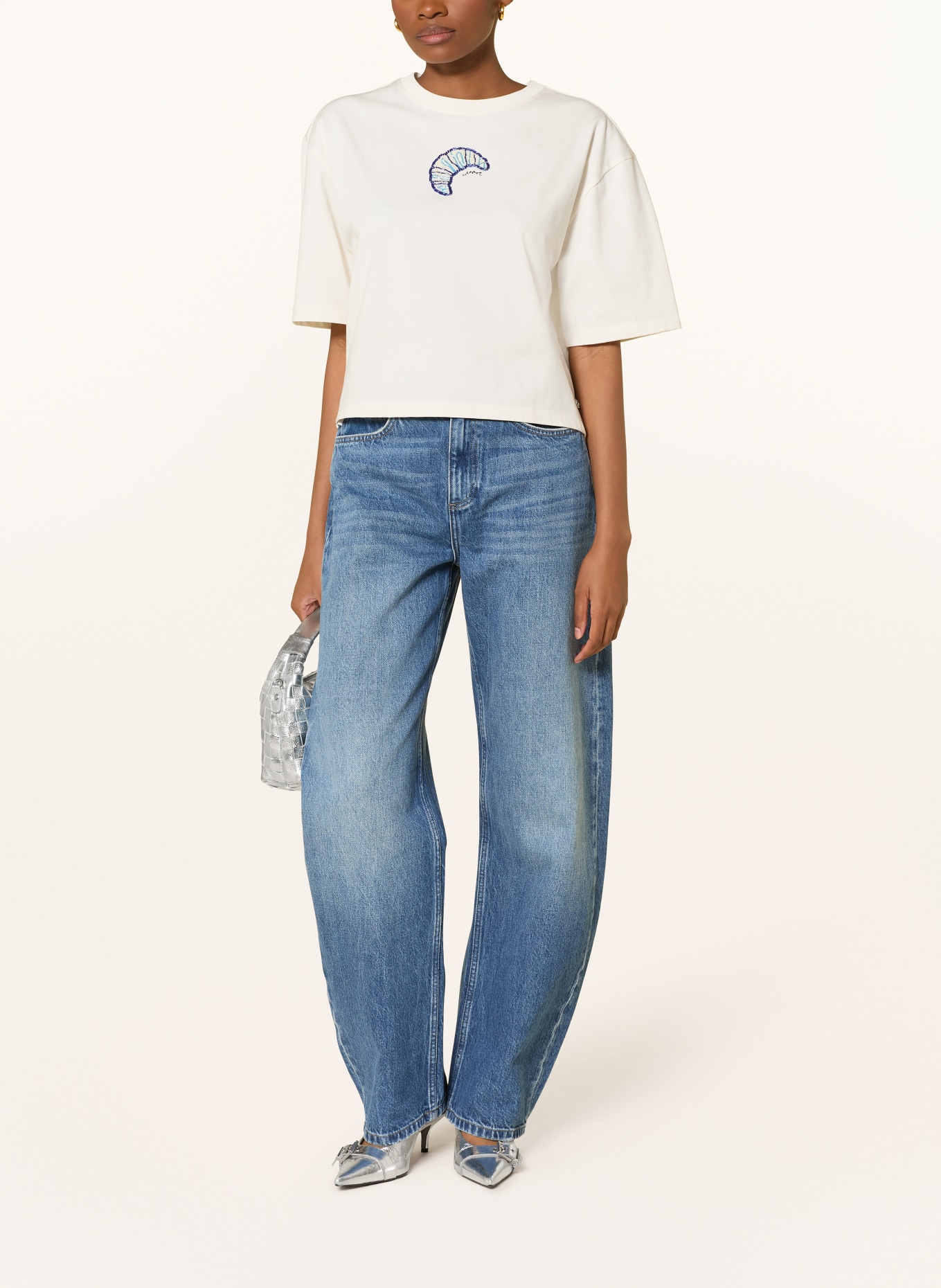 FABIENNE CHAPOT Koszulka BENJA z ozdobnymi perełkami: BIAŁY / NIEBIESKI