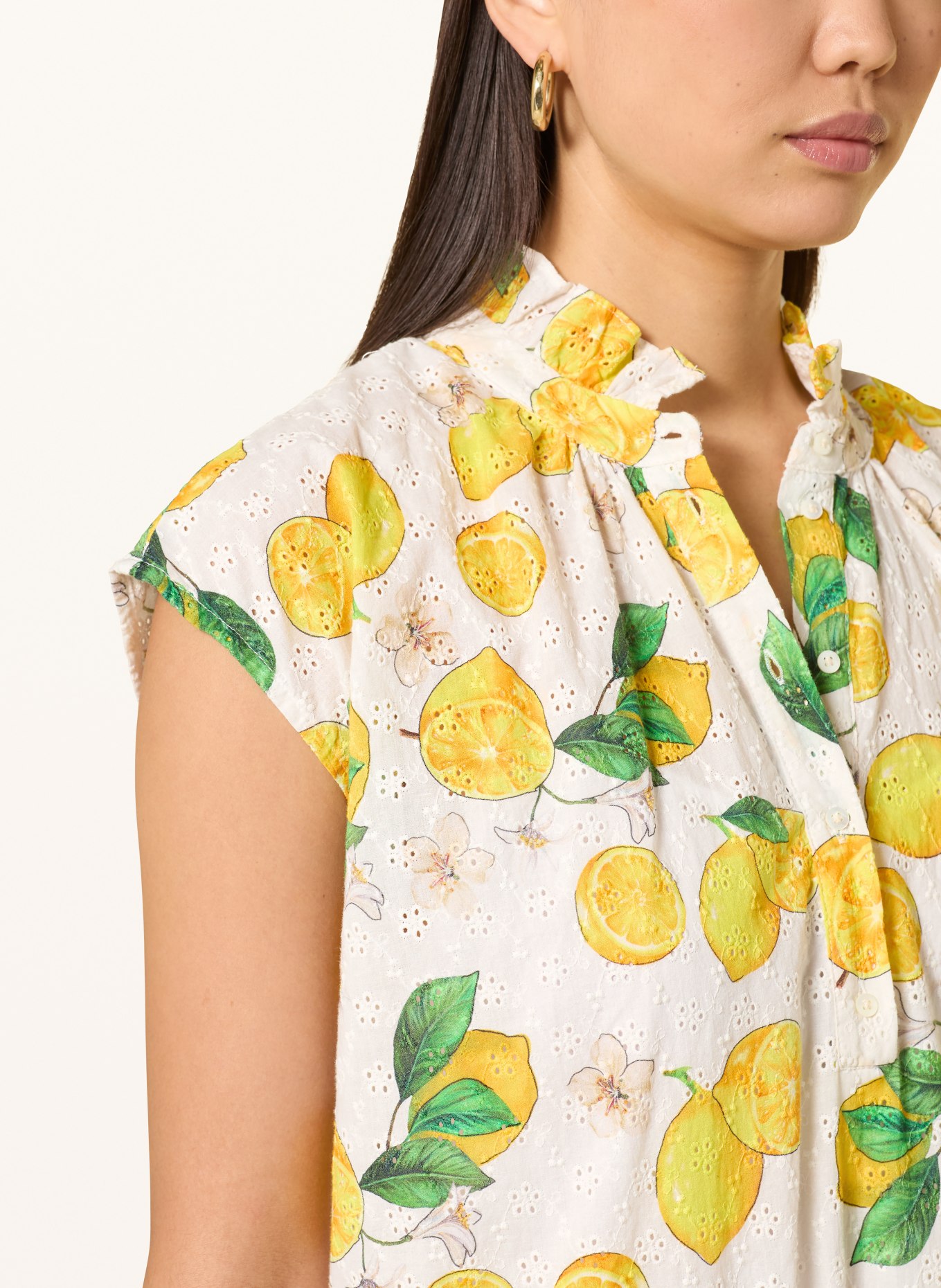 TONNO & PANNA Šaty z krajky s otvory: KRÉMOVÁ / ŽLUTÁ / ZELENÁ