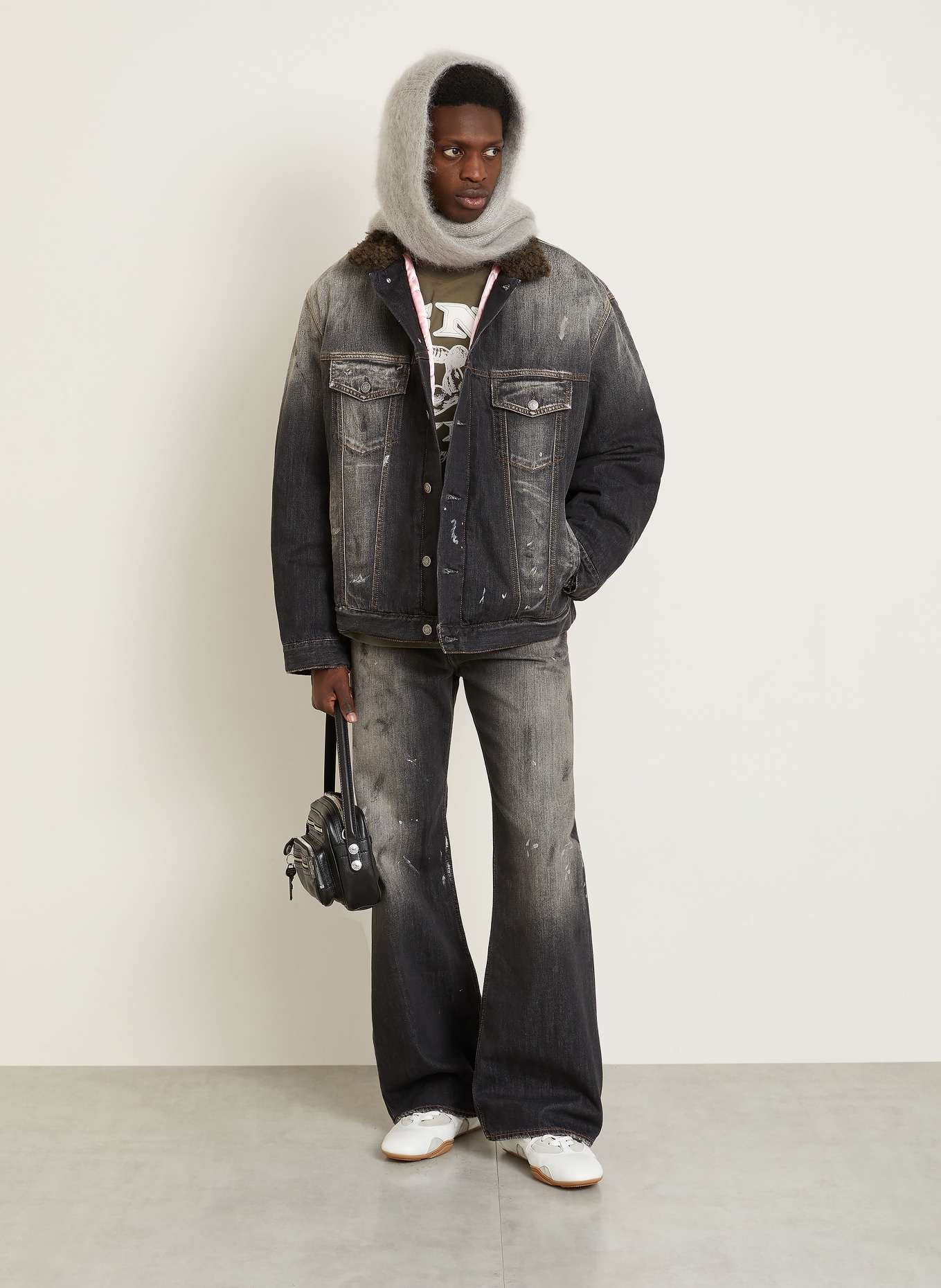 Acne Studios Denim jacket with faux fur: DARK GRAY / PINK / KHAKI