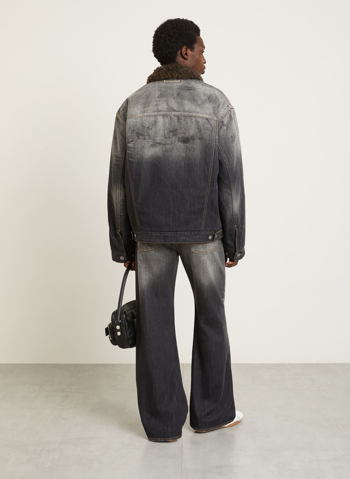 Acne Studios Denim jacket with faux fur: DARK GRAY / PINK / KHAKI