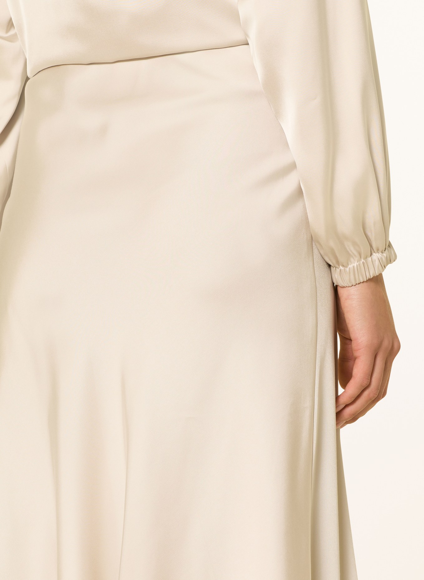 comma Satinrock: BEIGE