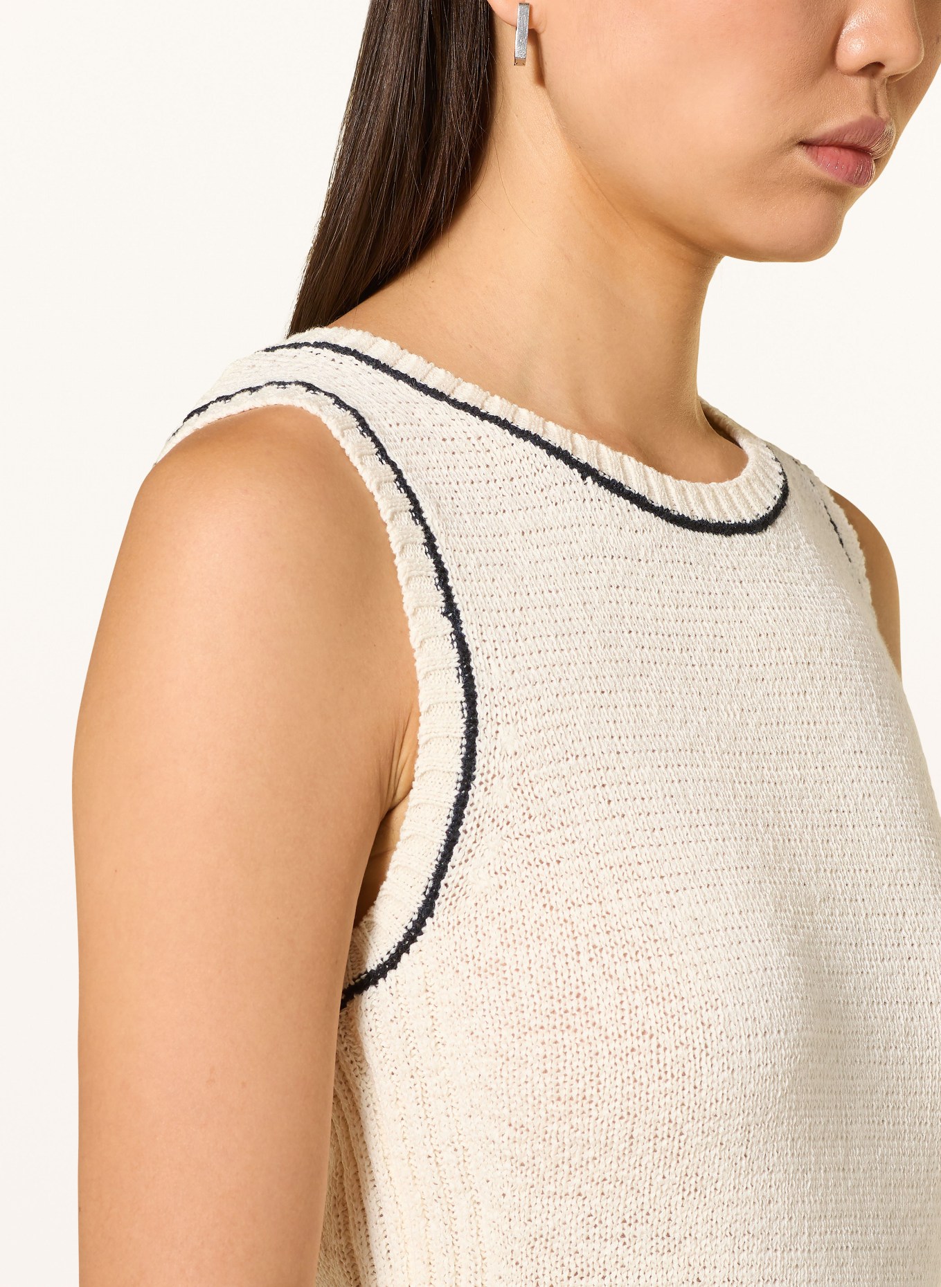 comma haut en maille: ÉCRU