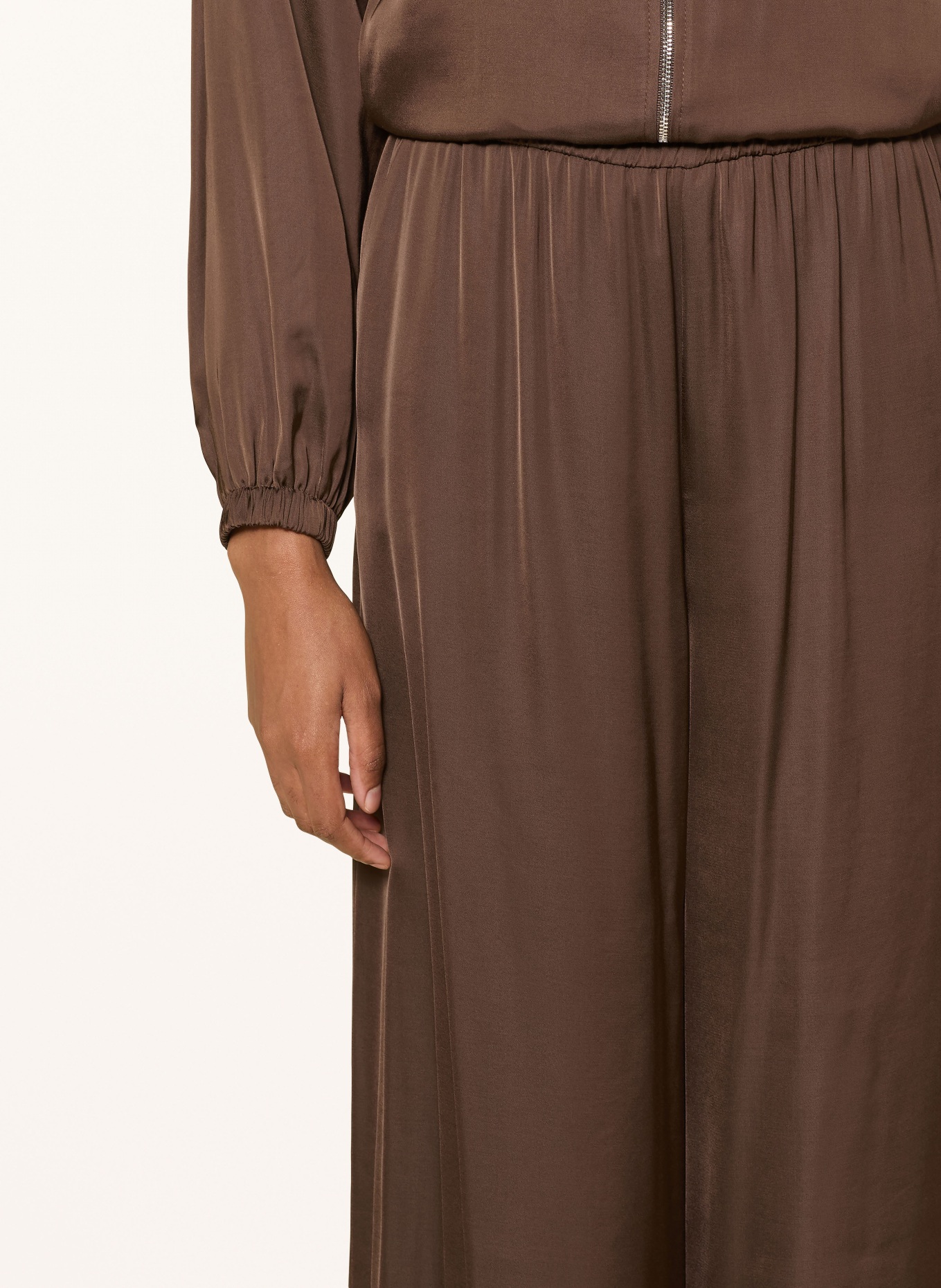 comma Marlenehose aus Satin: DUNKELBRAUN