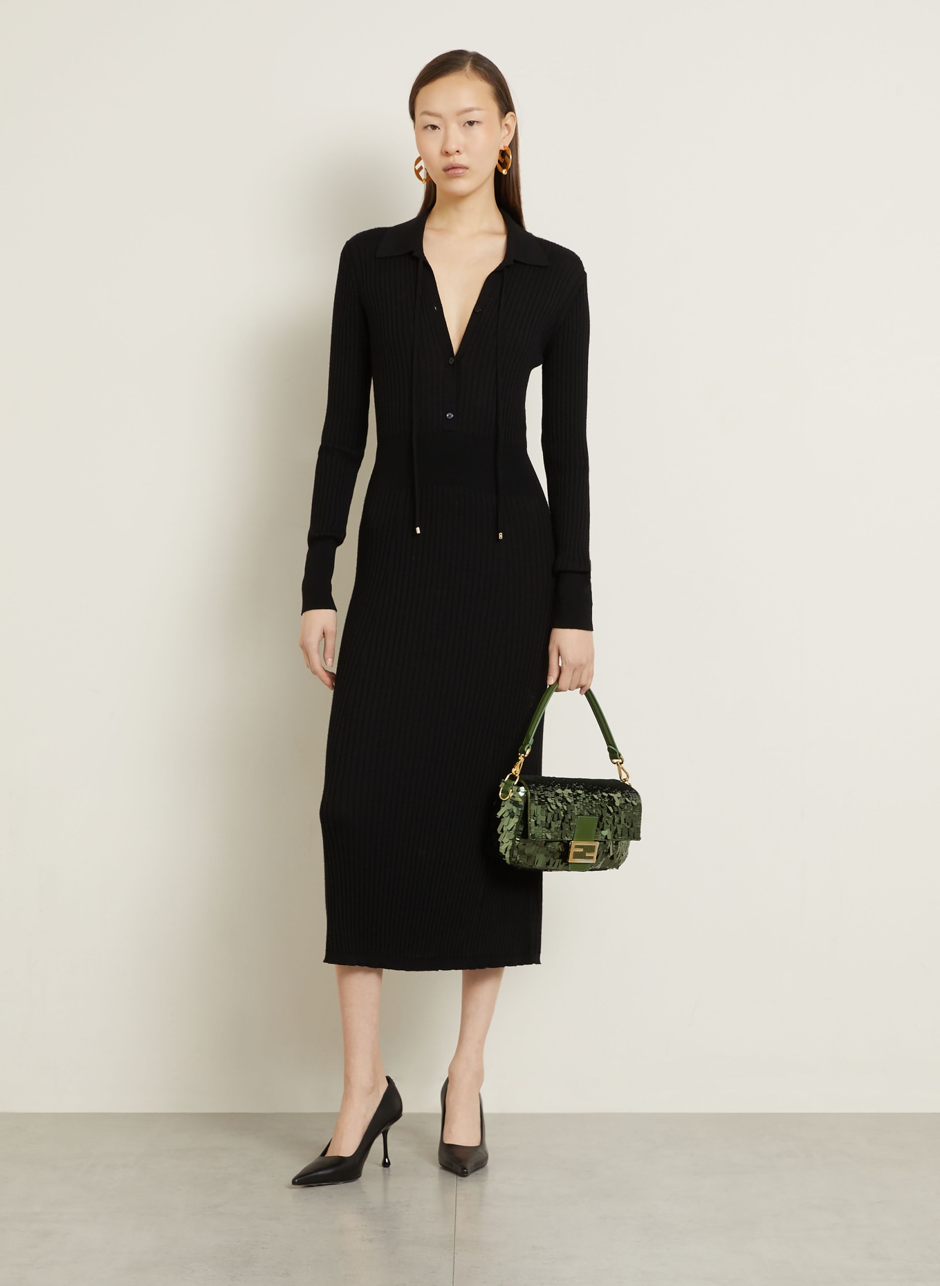 FENDI Handtasche BAGUETTE mit Pailletten: DUNKELGRÜN