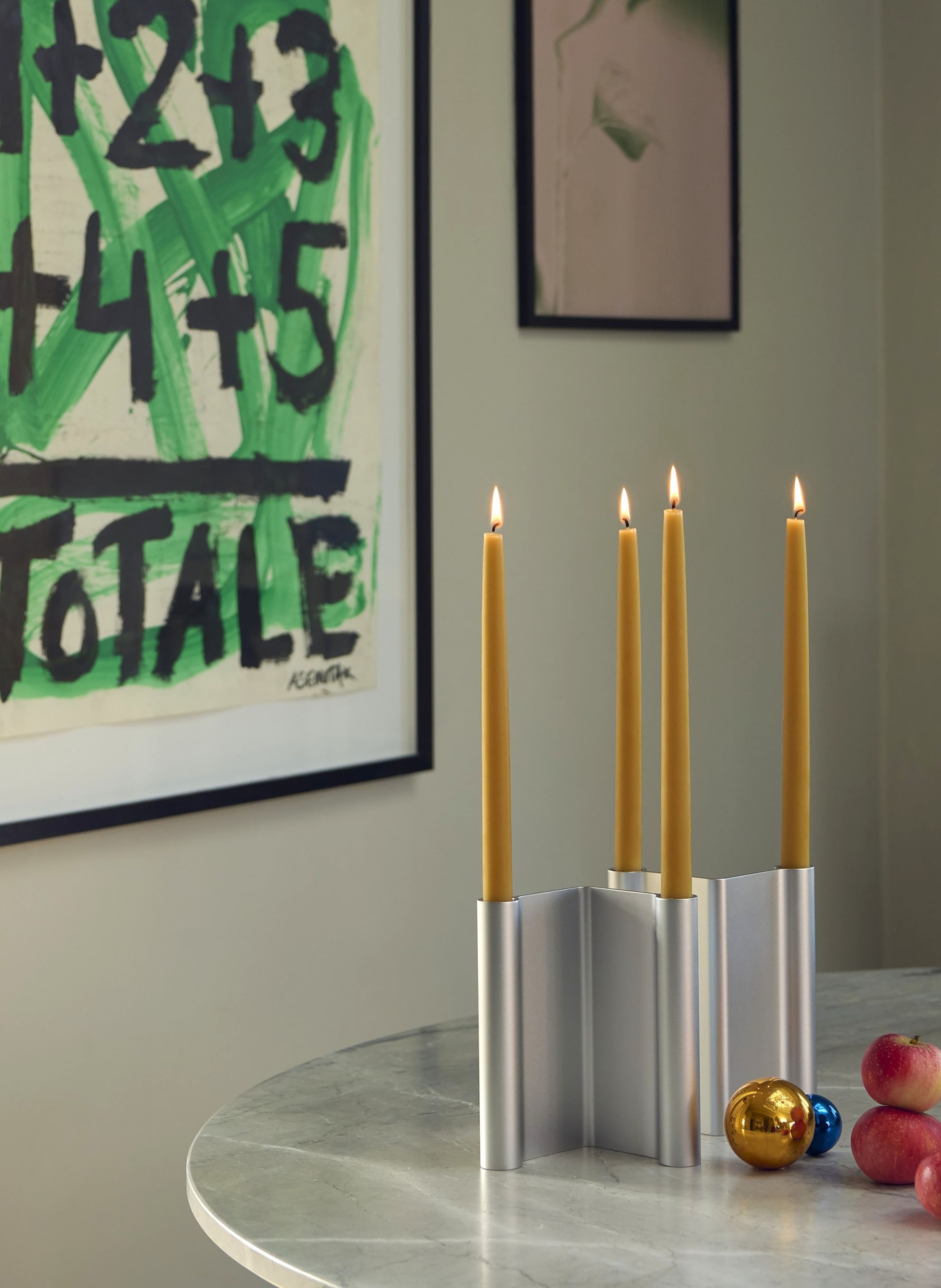 MUUTO Kerzenhalter: SILBER