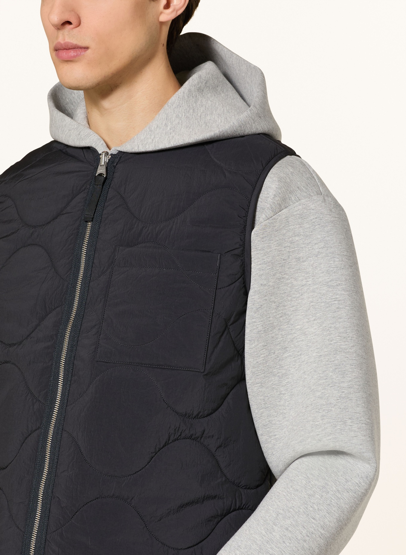 ARKET Steppweste: SCHWARZ