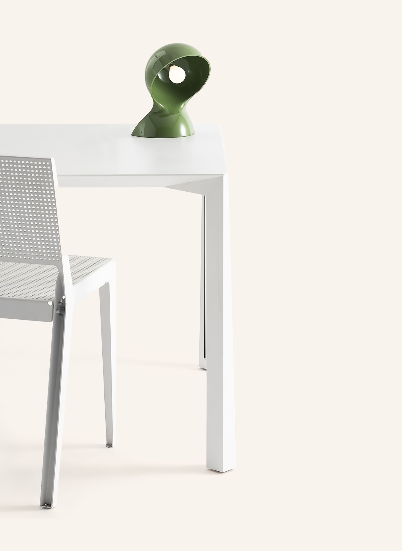 Artemide Tischleuchte DALÙ: GRÜN