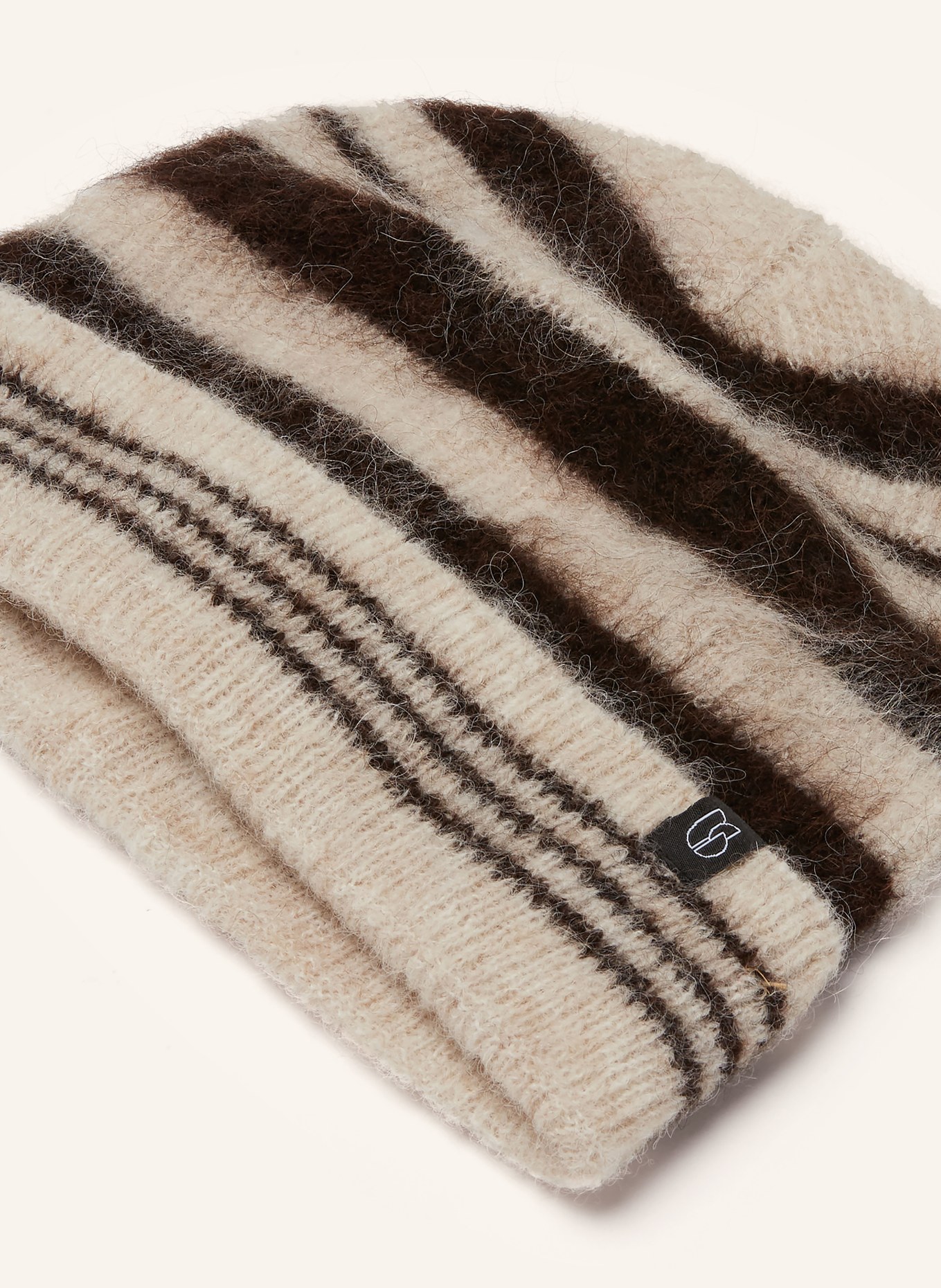 ba&sh Alpaková čepice SOPHIE: TMAVĚ HNĚDÁ / BÉŽOVÁ