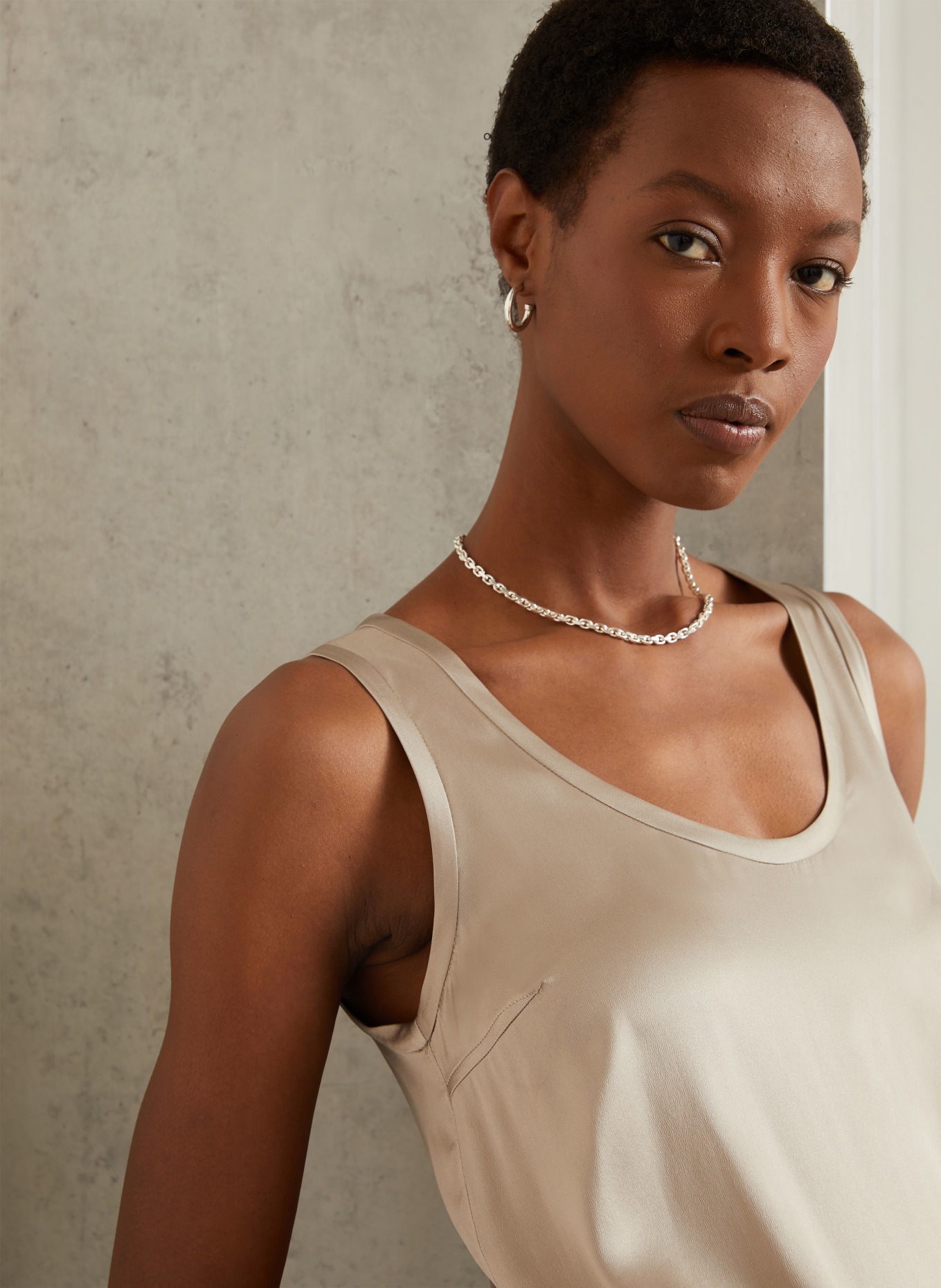 BRUNELLO CUCINELLI Hedvábný top: ČERNOŠEDÁ