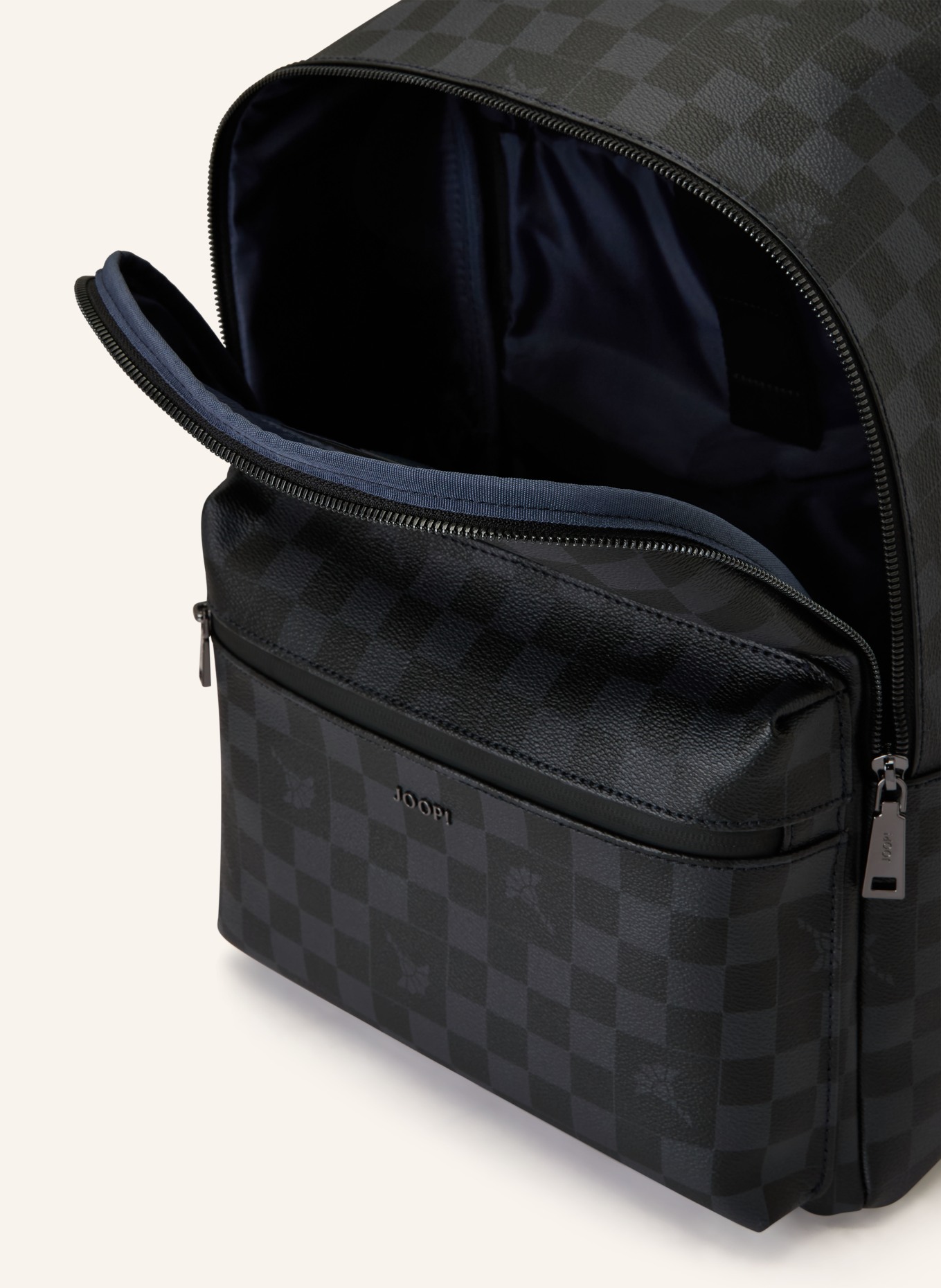 JOOP! Batoh MIKO s přihrádkou na notebook: ČERNÁ / TMAVĚ ŠEDÁ